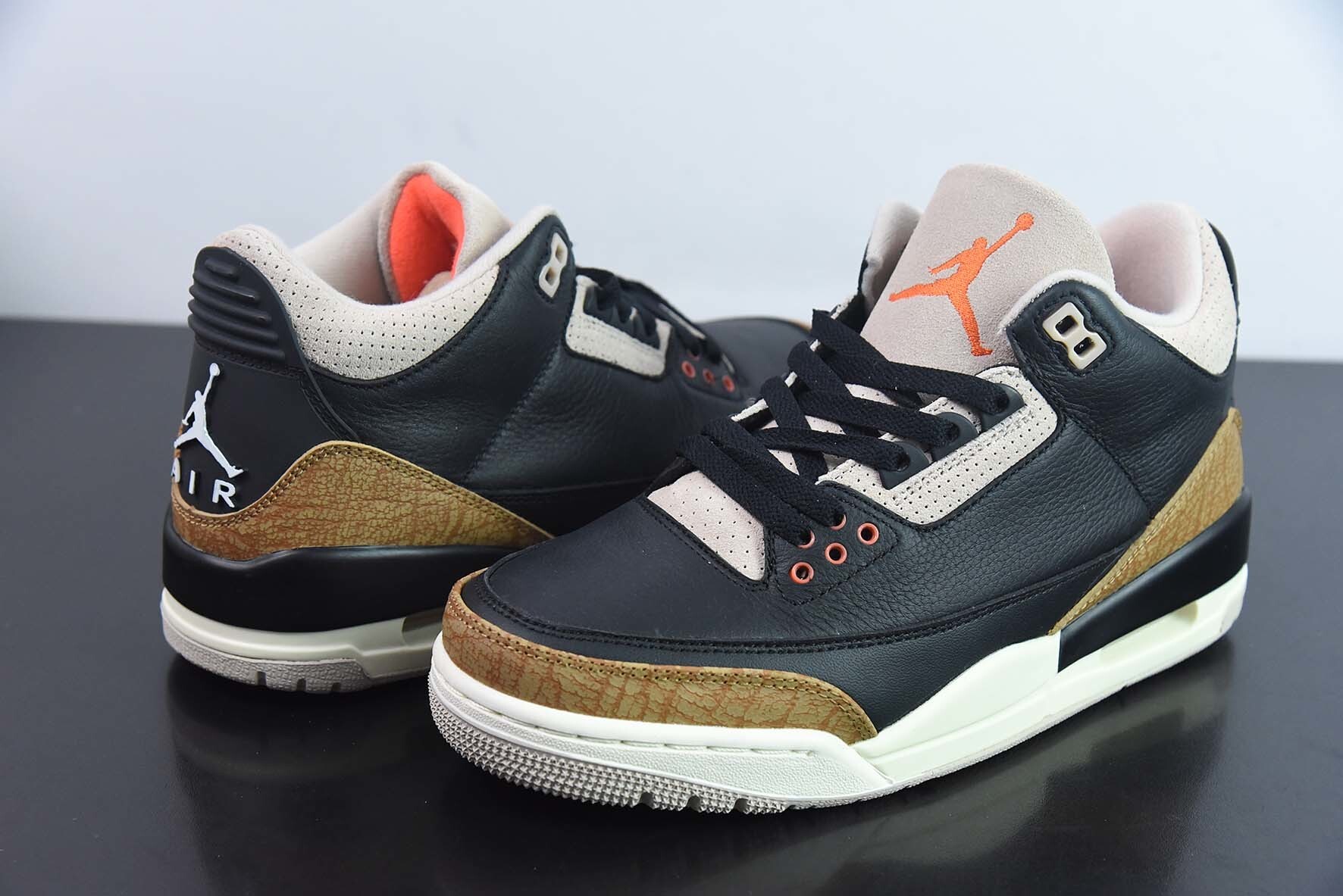 1WND35365148 AJ 3 Retro "Desert Elephant" AJ3 Black Brown CT8532-008