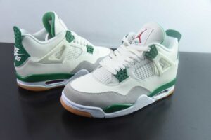 1QQYN73639265 Nike SB x AJ4 Collaboration Green DR5415-103 White Green