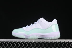 Air Jordan 11 Low "Lgloo" Air Jordan 11 Jordan 11 Green AH7860-103