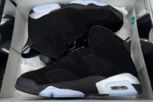 BA1Q1 Black Cost Effective Jordan 6 Sports Basketball Shoes DX2836-001 Air Jordan 6 Retro 'Chrome'