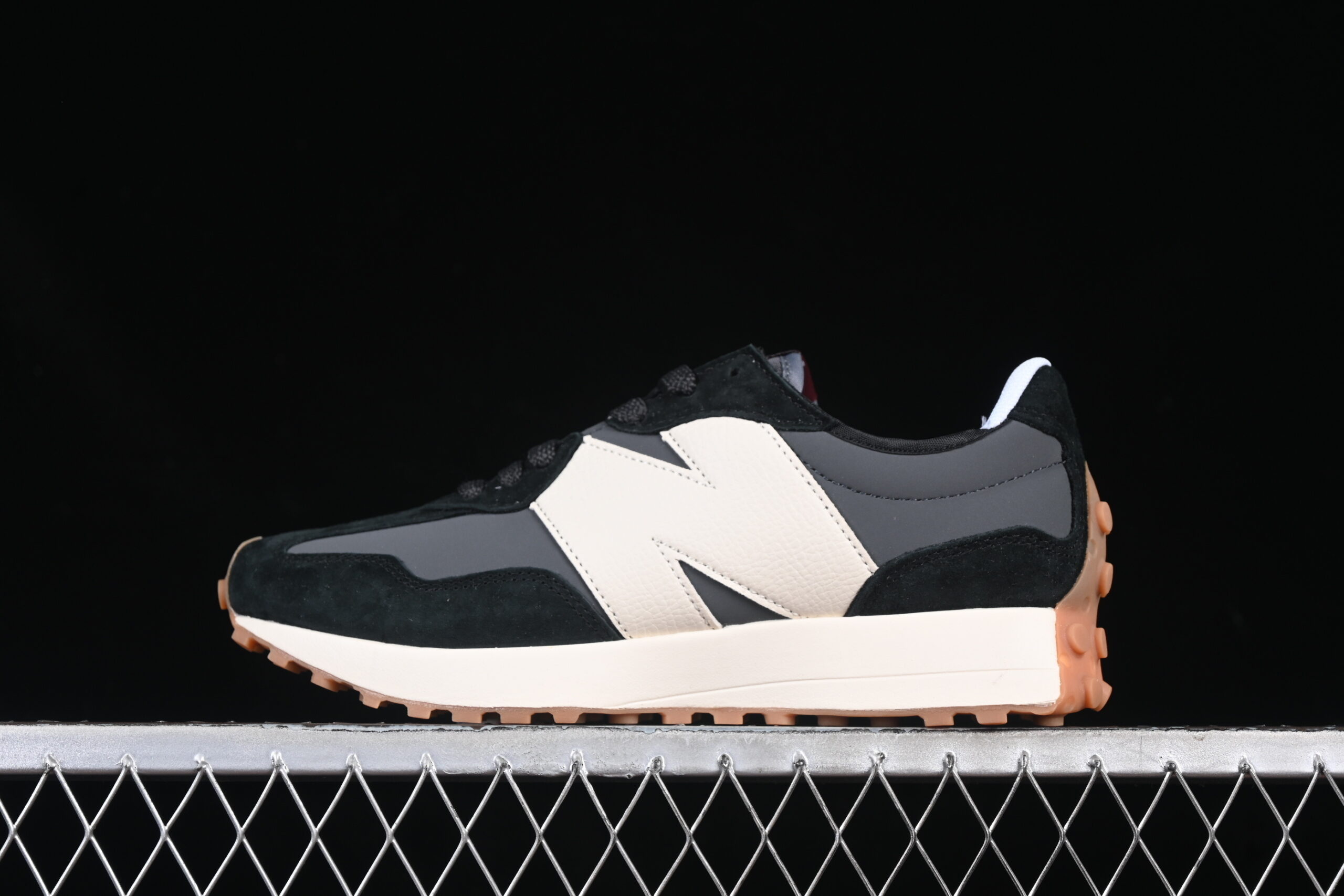 F Version New Balance NB327 Series Retro Casual Running Shoes WS327KC