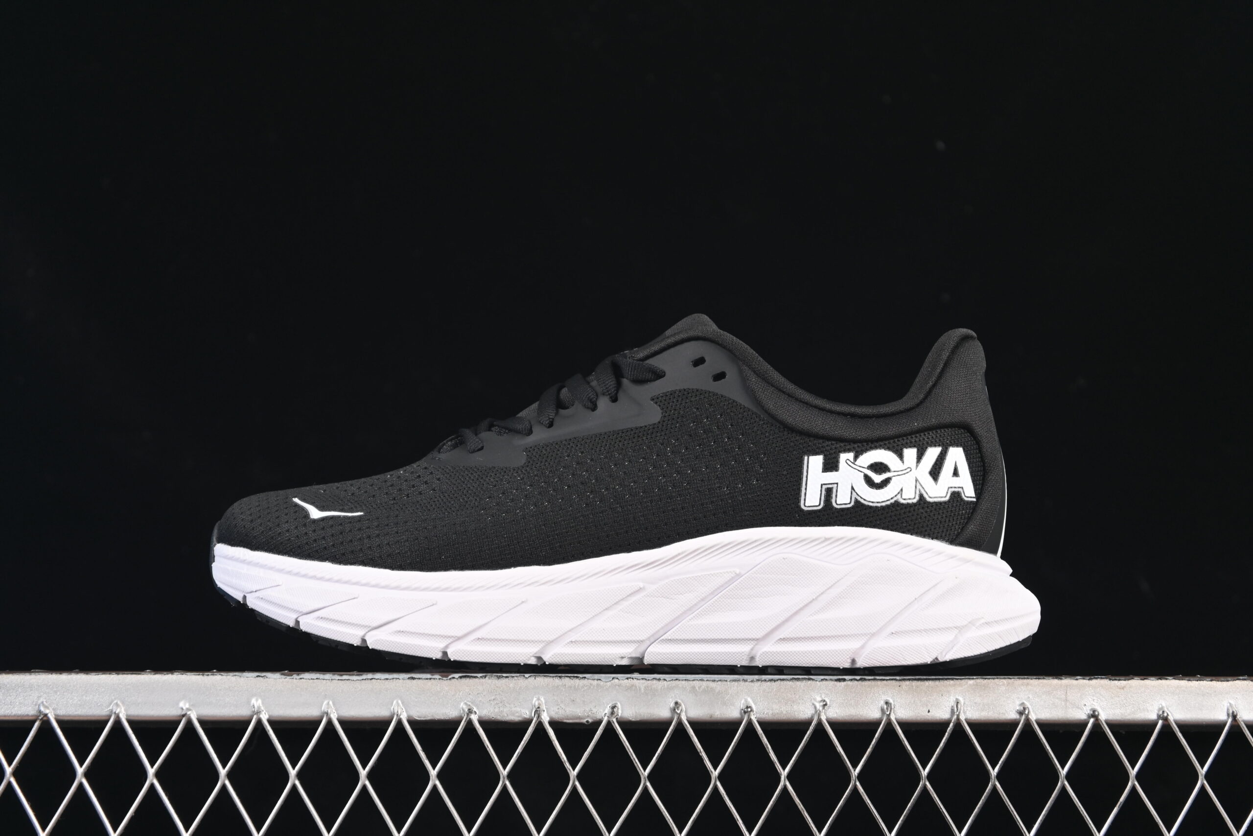Hoka Arahi 7 7 Running Shoes 1147890 BWHT