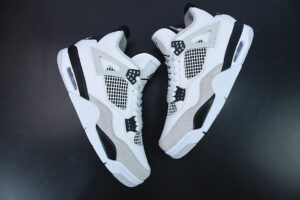D0F1S5 AJ4 Retro " Military Black" AJ4 4 Grey White Black Culture Basketball Shoes DDH6927-111