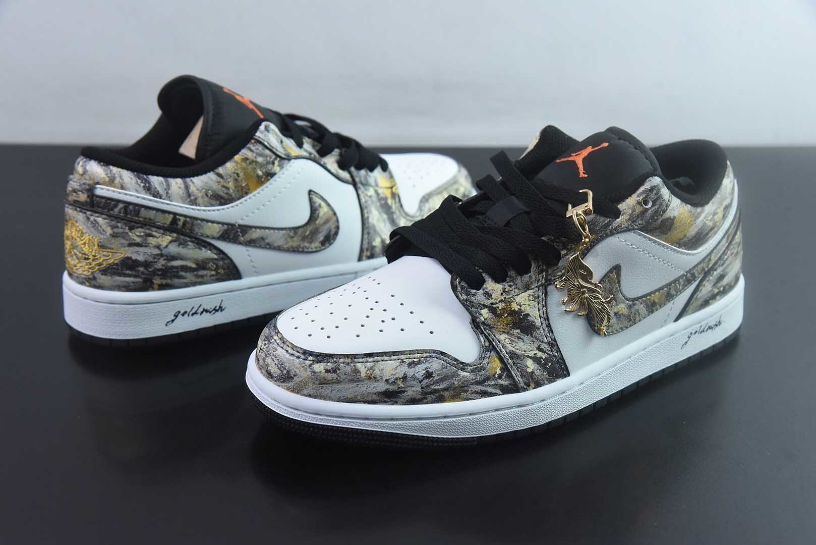 Graffiti Hand Painted AAJP57926037 Air Jordan 1 Jordan 1 Low Top Casual Skate Shoes 553558 081