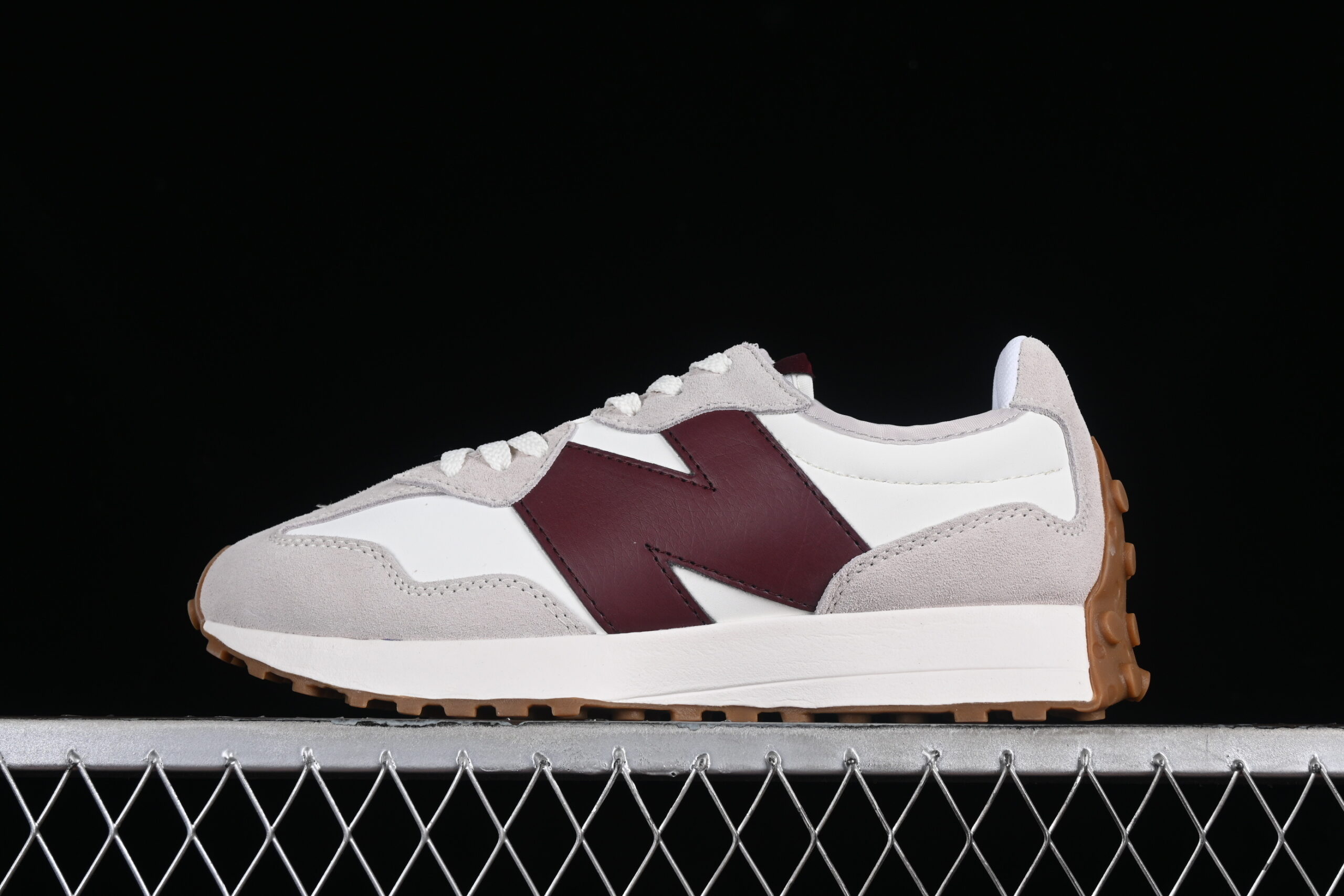 New Balance 327 Series Retro Casual Sports Running Shoes WS327KA