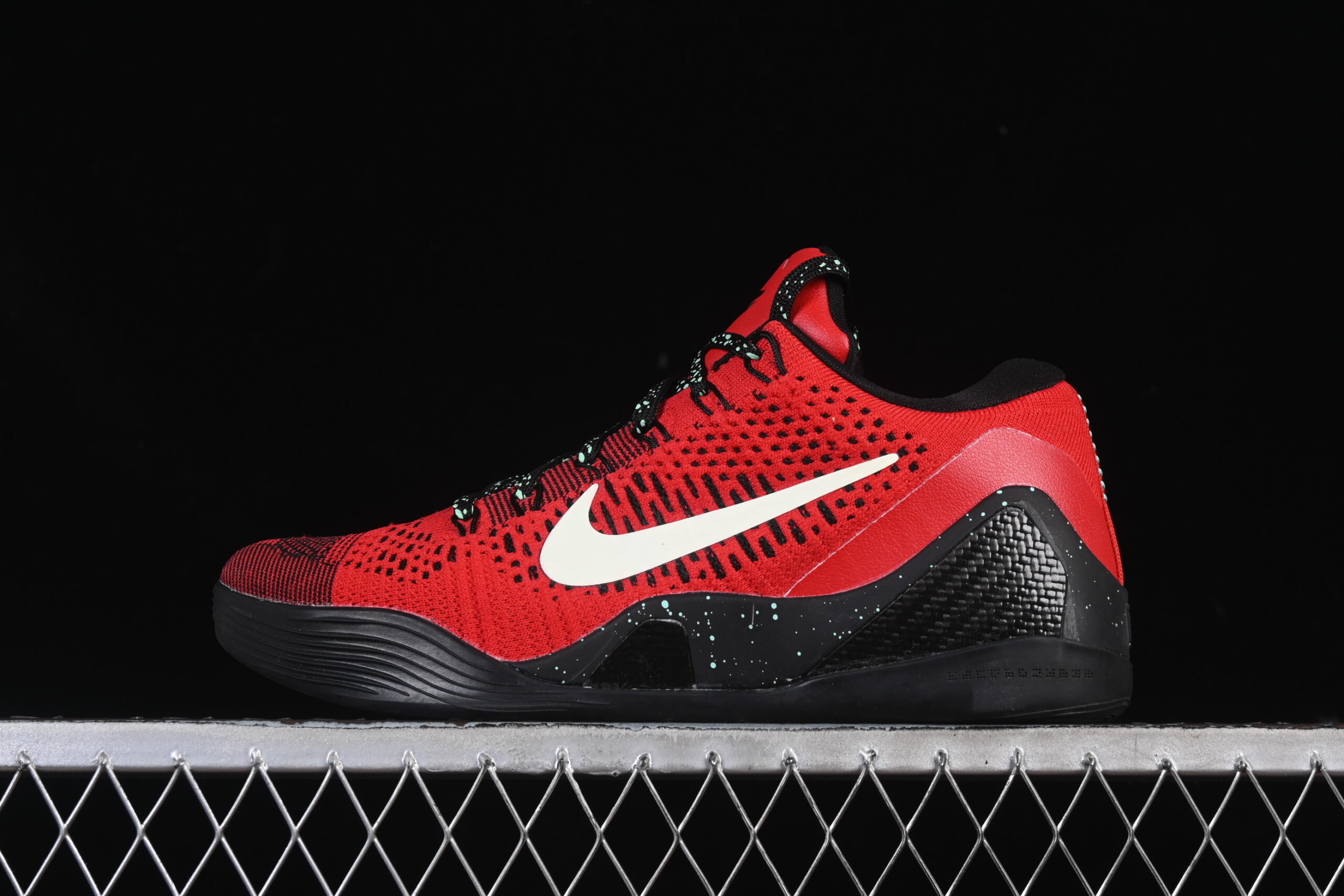 Nike Kobe 9 Elite Low "XDR" 9 Low Top Basketball Shoes 653456-601