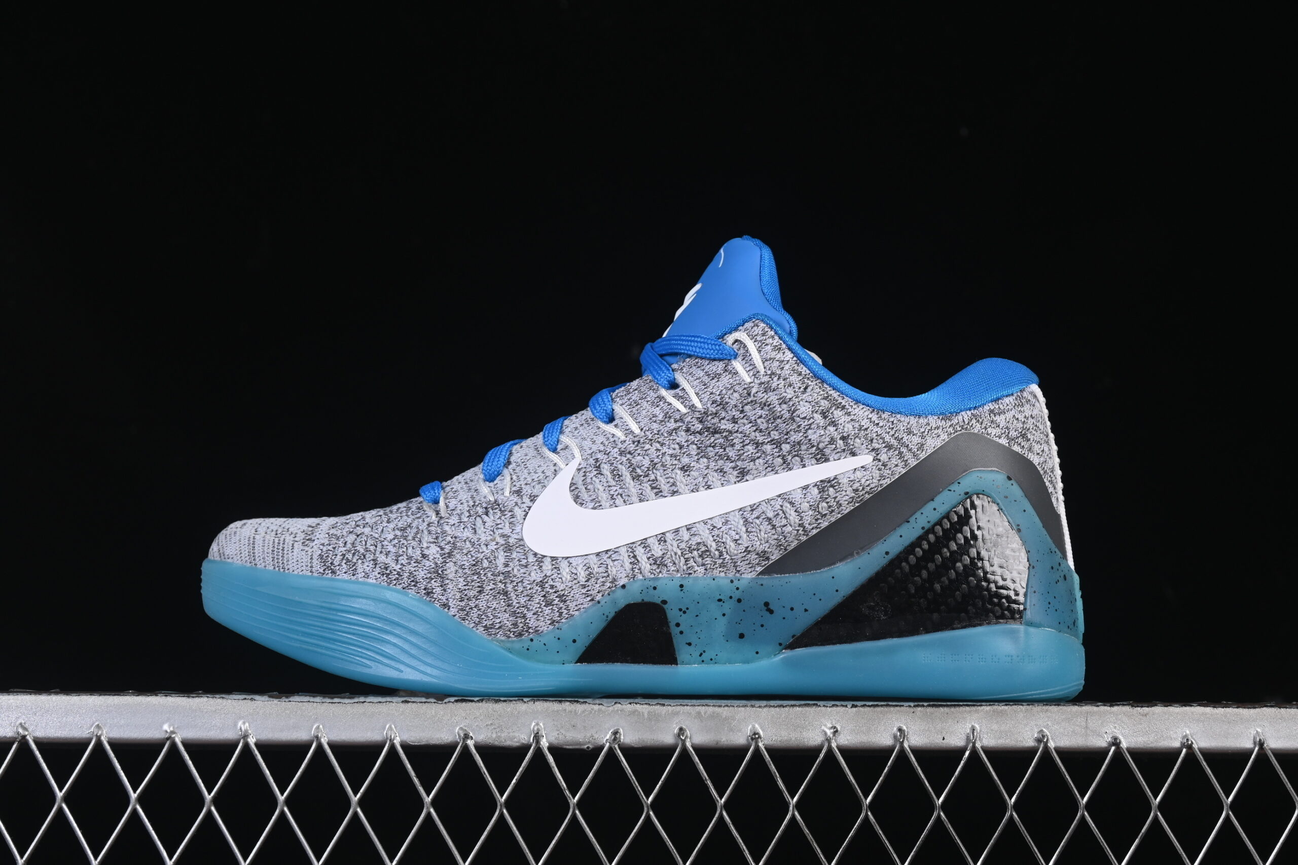 Nike Kobe 9 Elite Low "XDR" 9 Low Top Basketball Shoes 677992-041
