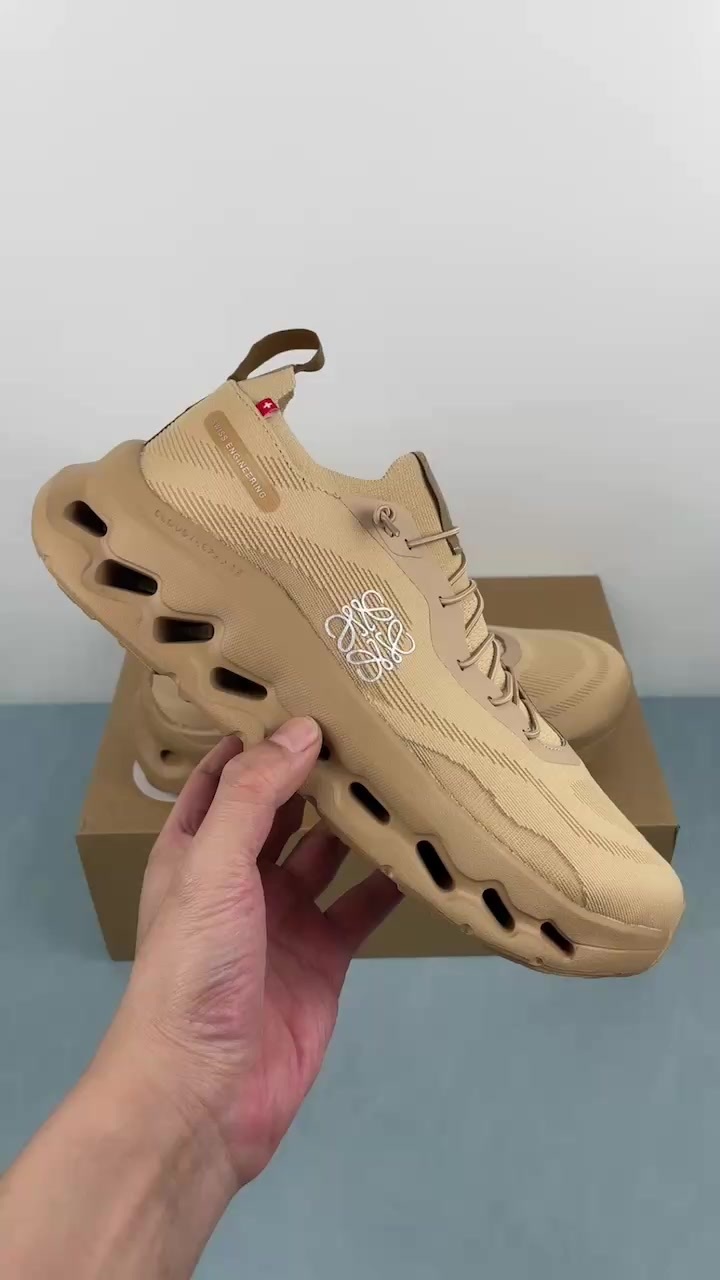 LOEWE X On Cloudtilt Non Slip Low Top Running Shoes