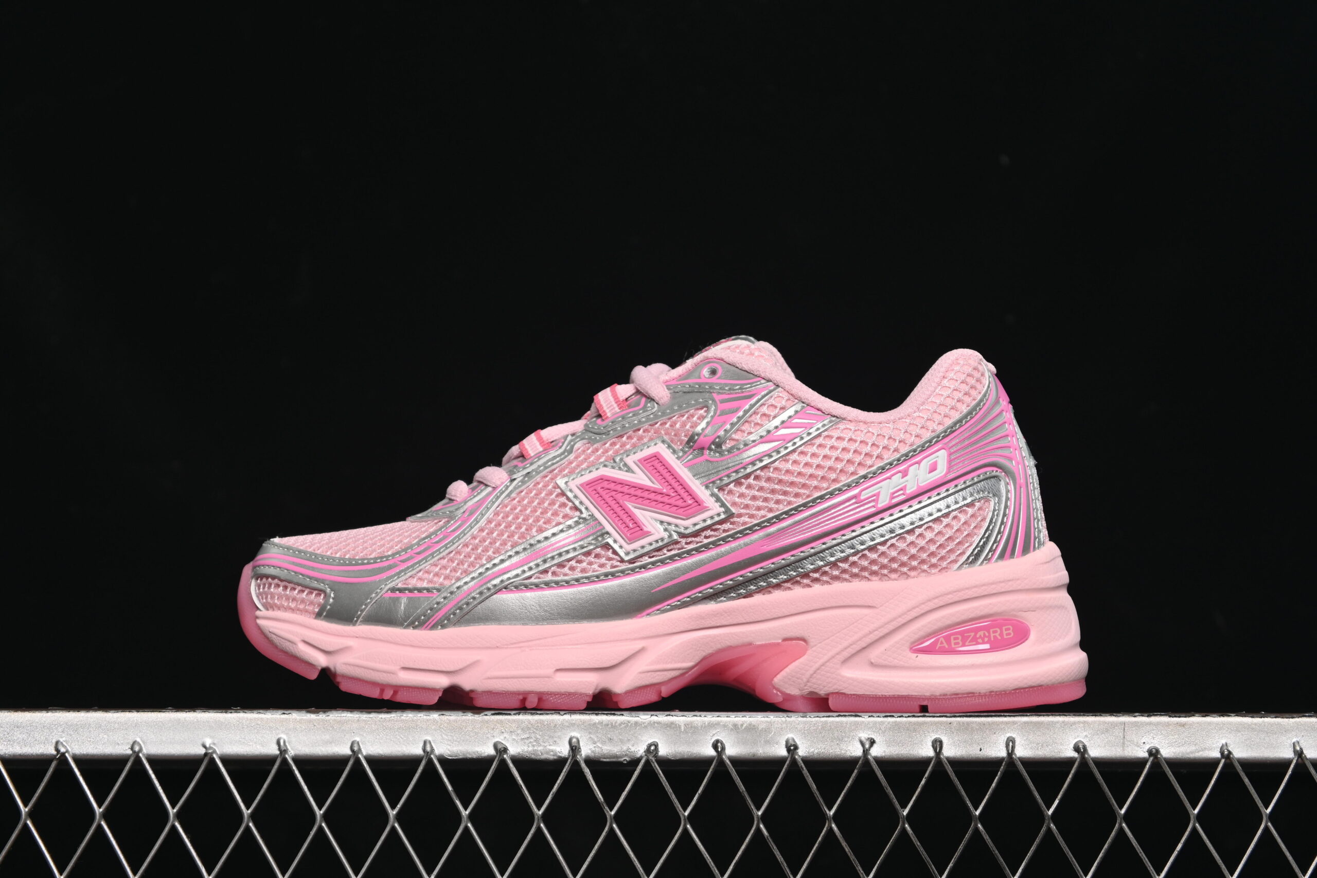 F Version New Balance 740 Series Retro Casual Sports Running Shoes U740AP2