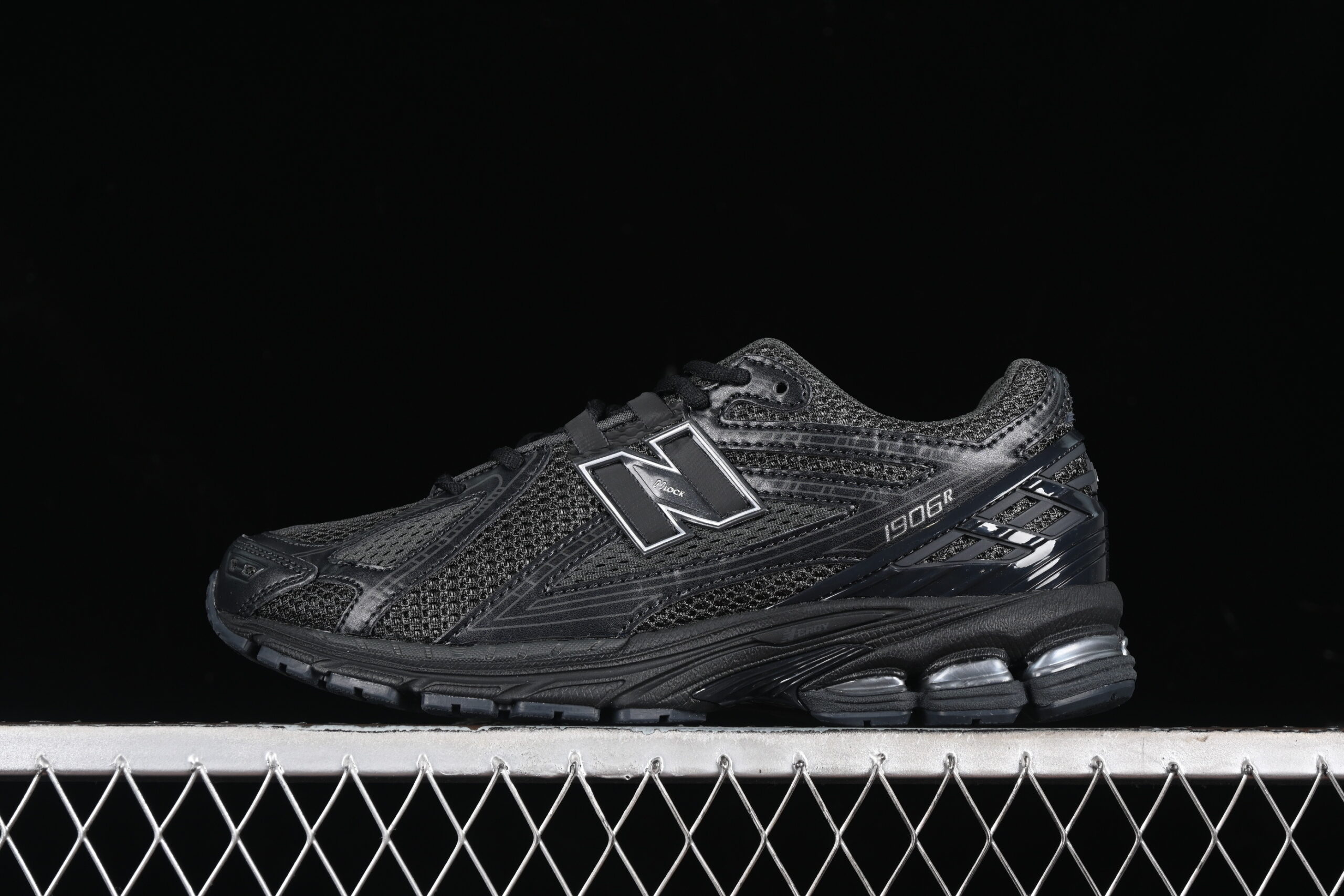 DT Version New Balance 1906 Series Retro Casual Sports Running Shoes M1906RJB