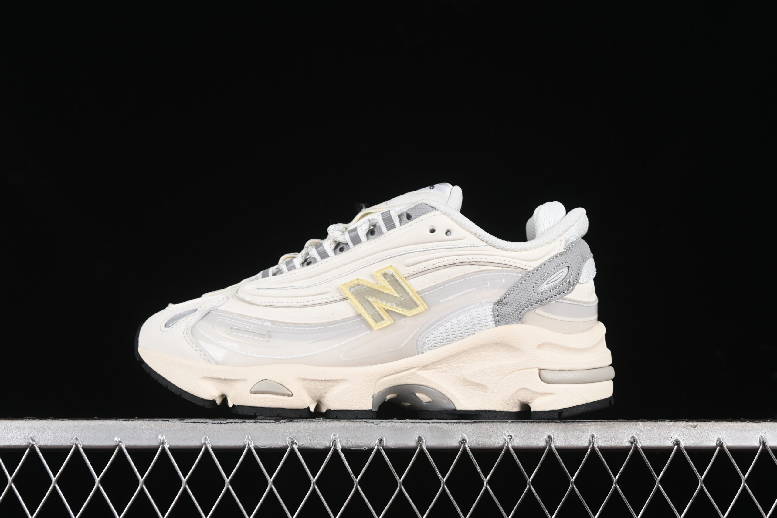 New Balance 1000 Series Retro Low Top Casual Sports Running Shoes M1000AC1