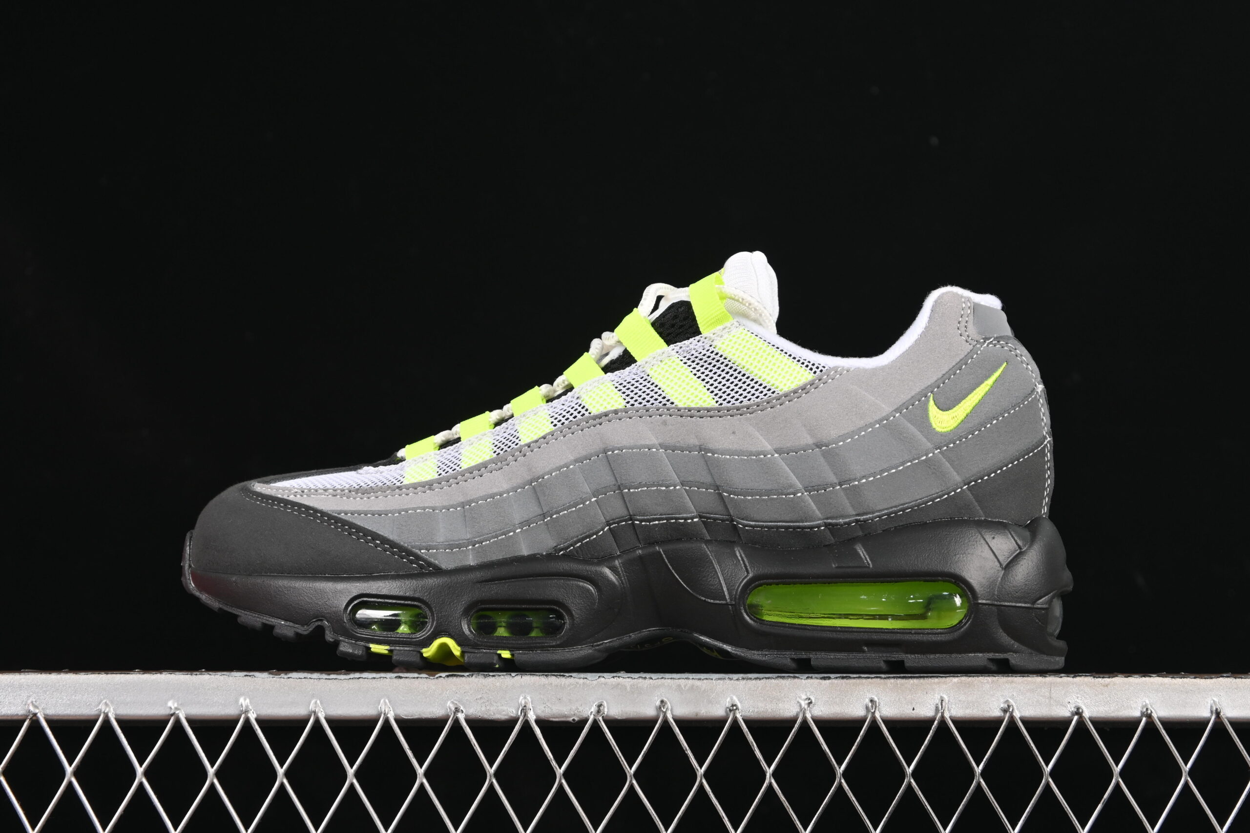Nike Air Max 95 Retro Running Shoes 307960-002