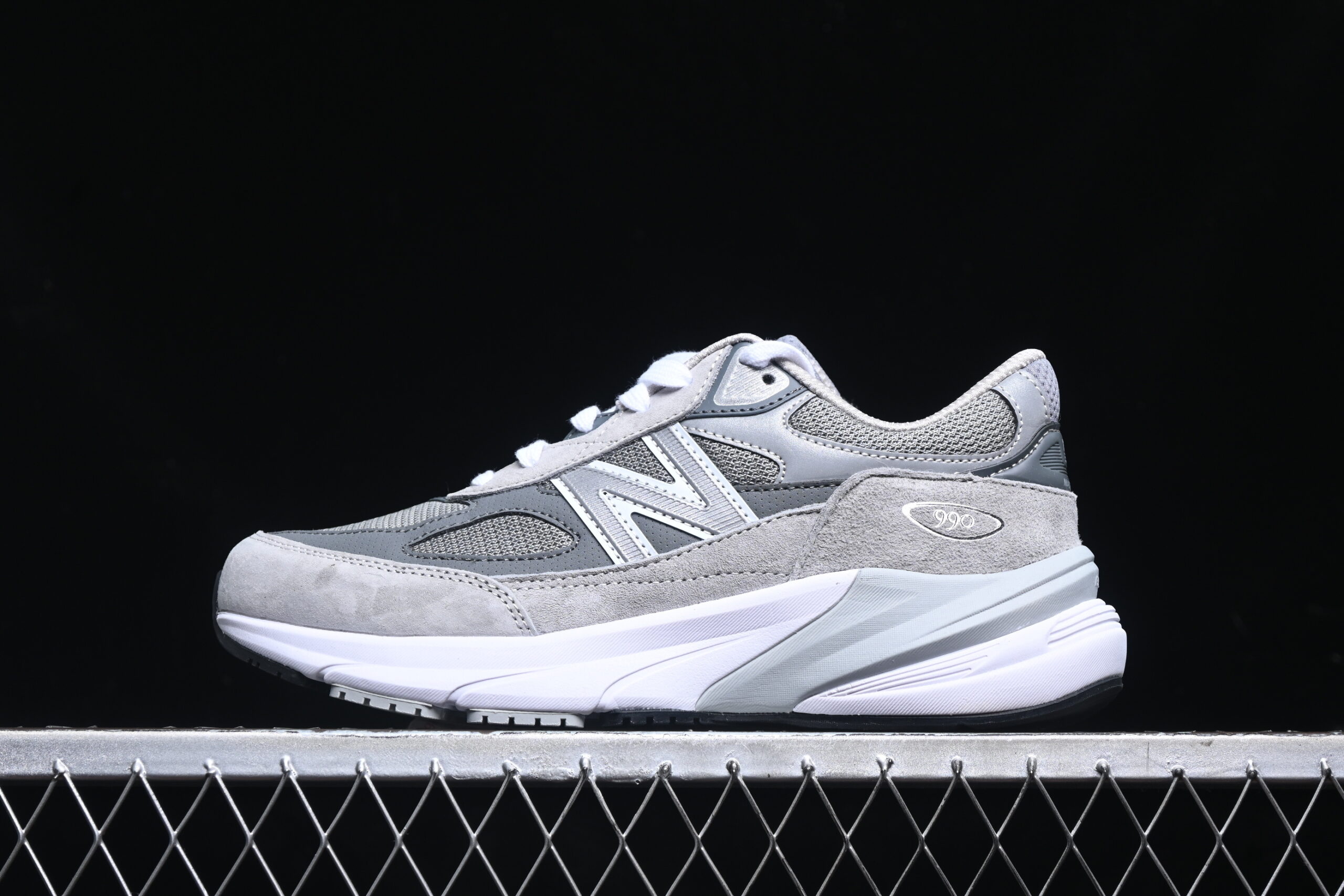 J Version New Balance Made in USA M990 Series Classic Retro Casual Sports Running Shoes M990GL6