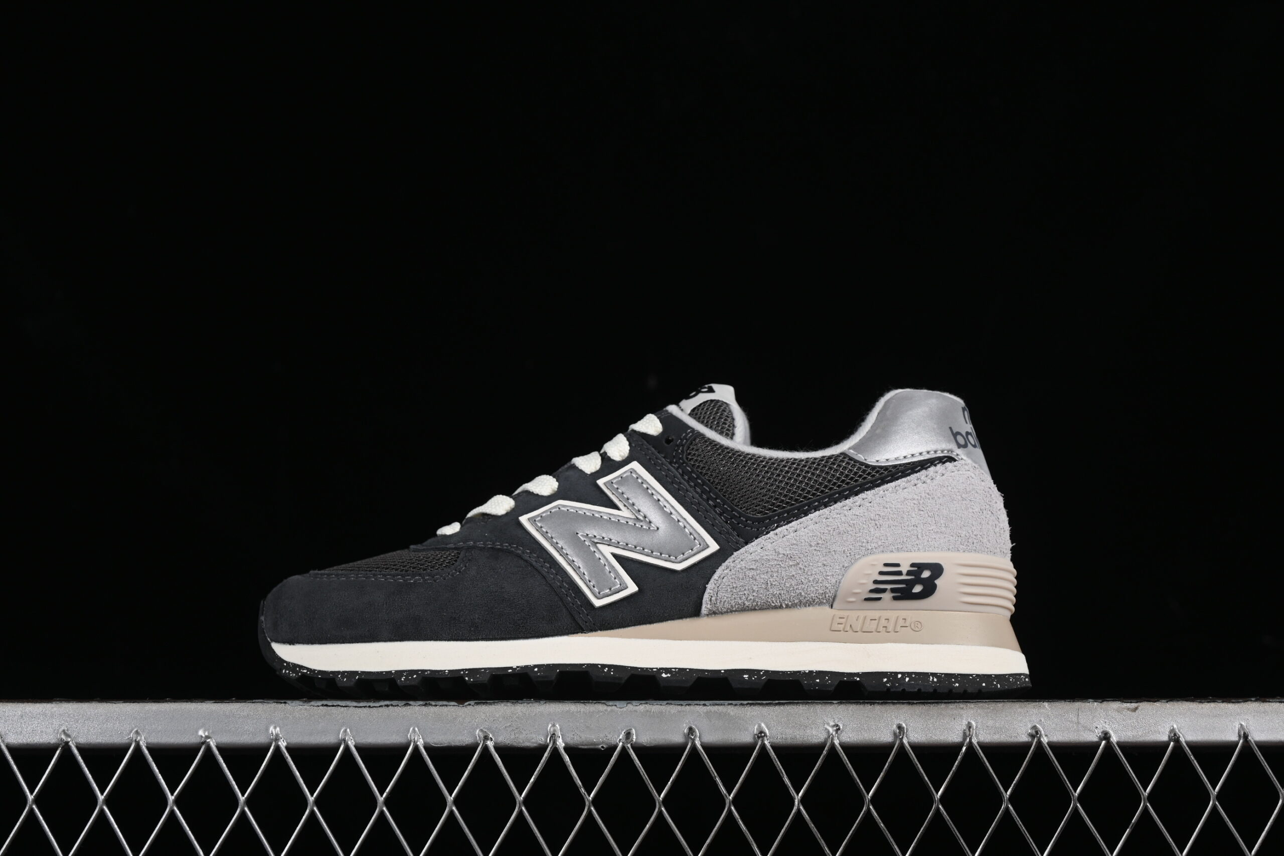 J Version New Balance 574 Series Retro Casual Running Shoes U574GM2
