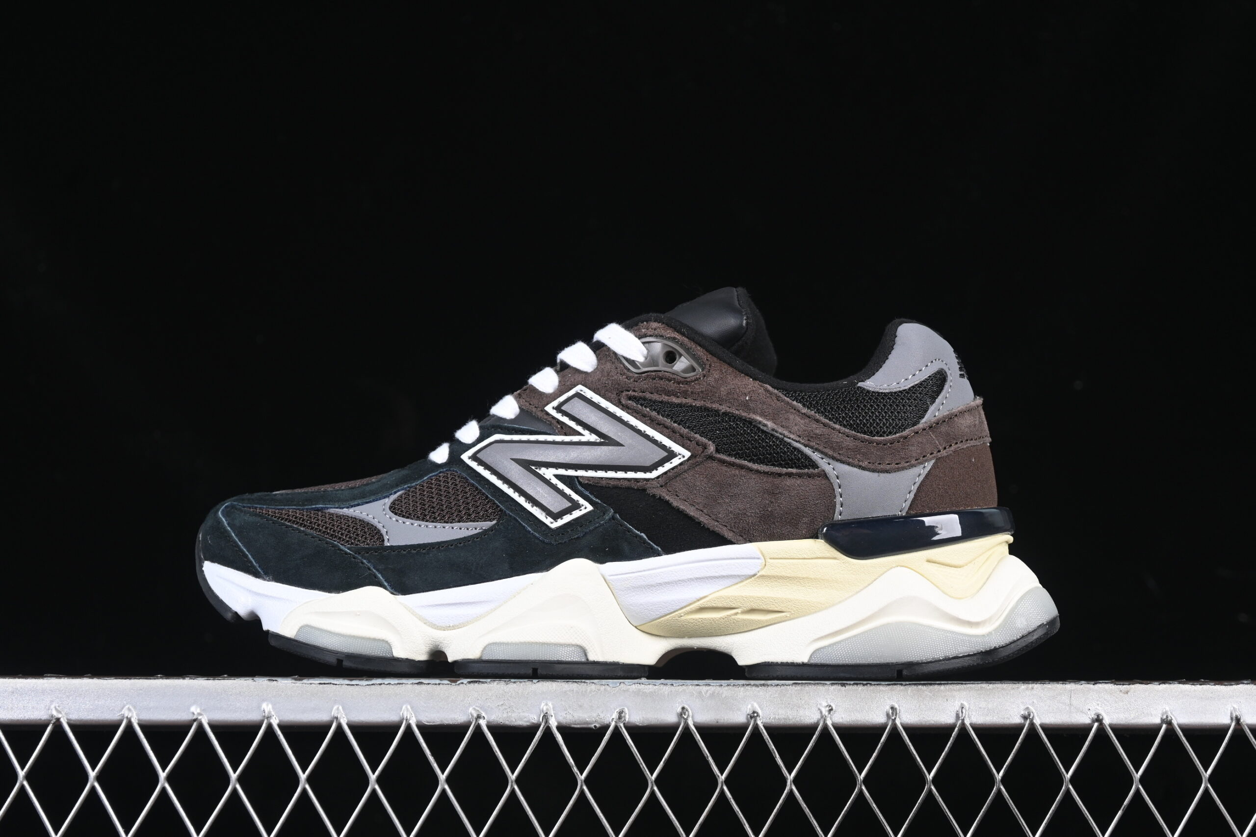 F Version New Balance NB9060 Retro Casual Sports Running Shoes U9060BRN