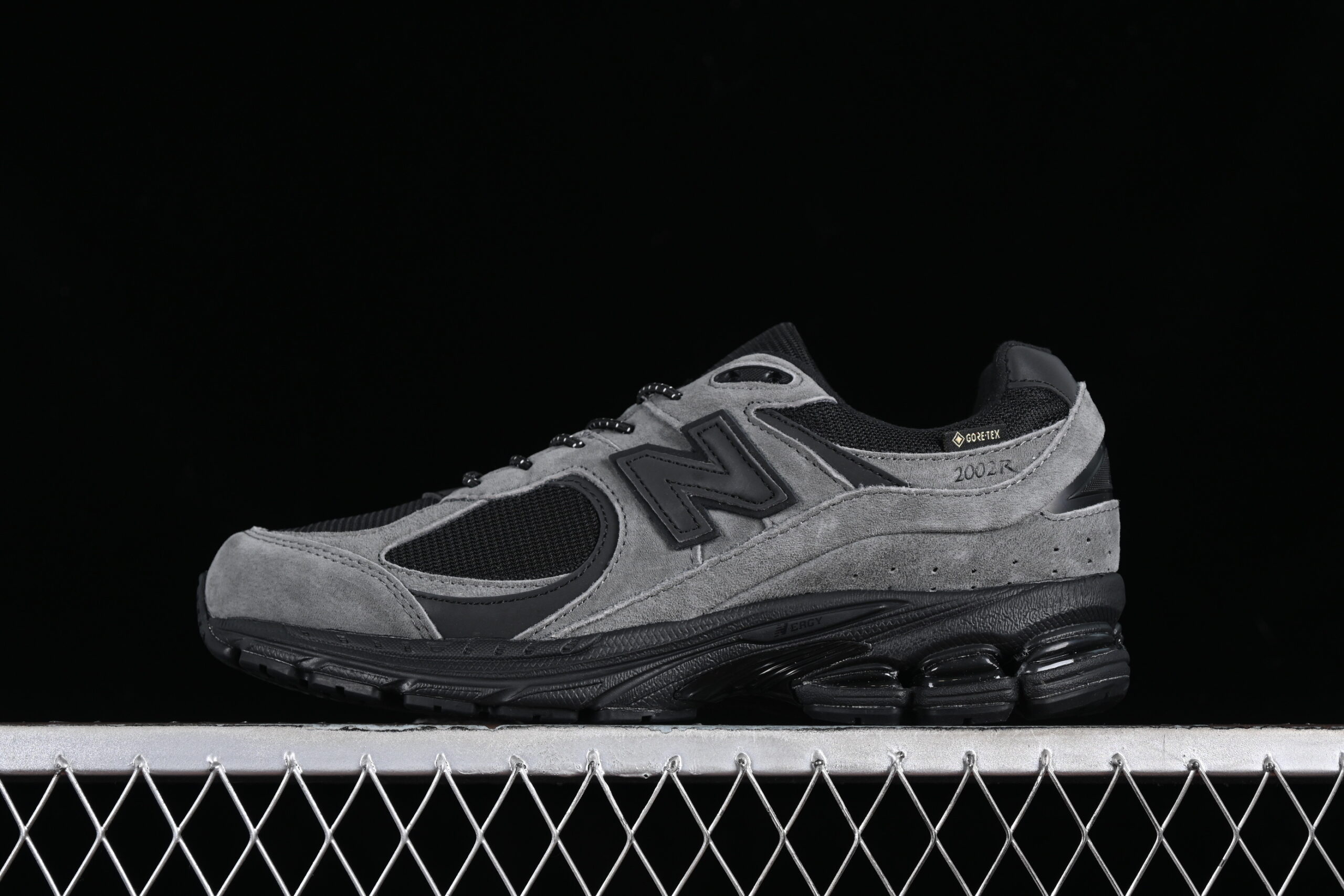 M Version New Balance 2002 Series Retro Casual Running Shoes M2002RXZ
