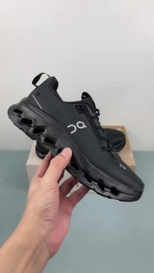 On Cloudtilt EUSEXUA Non Slip Low Top Running Shoes
