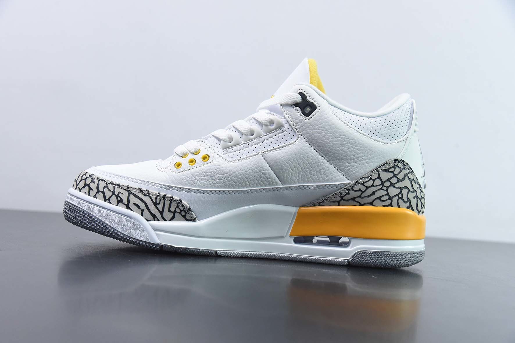 PAJG55406749 AJ 3 Retro "Laser Orange" AJ3 3 CK9246-108