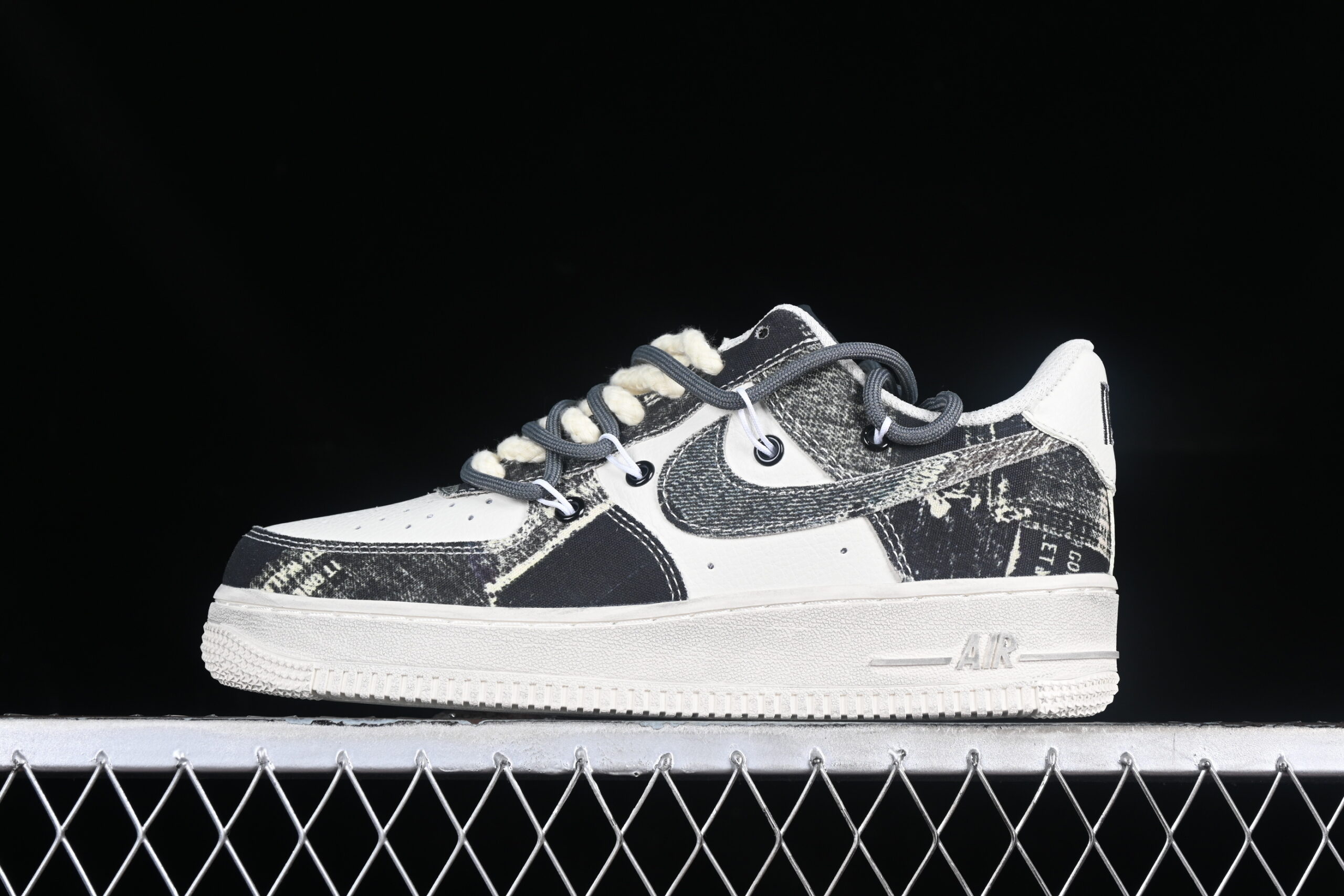 Kaws x Nike Air Force 1'07 Low Air Force 1 Low Top Casual Skate Shoes Custom KS6869-888