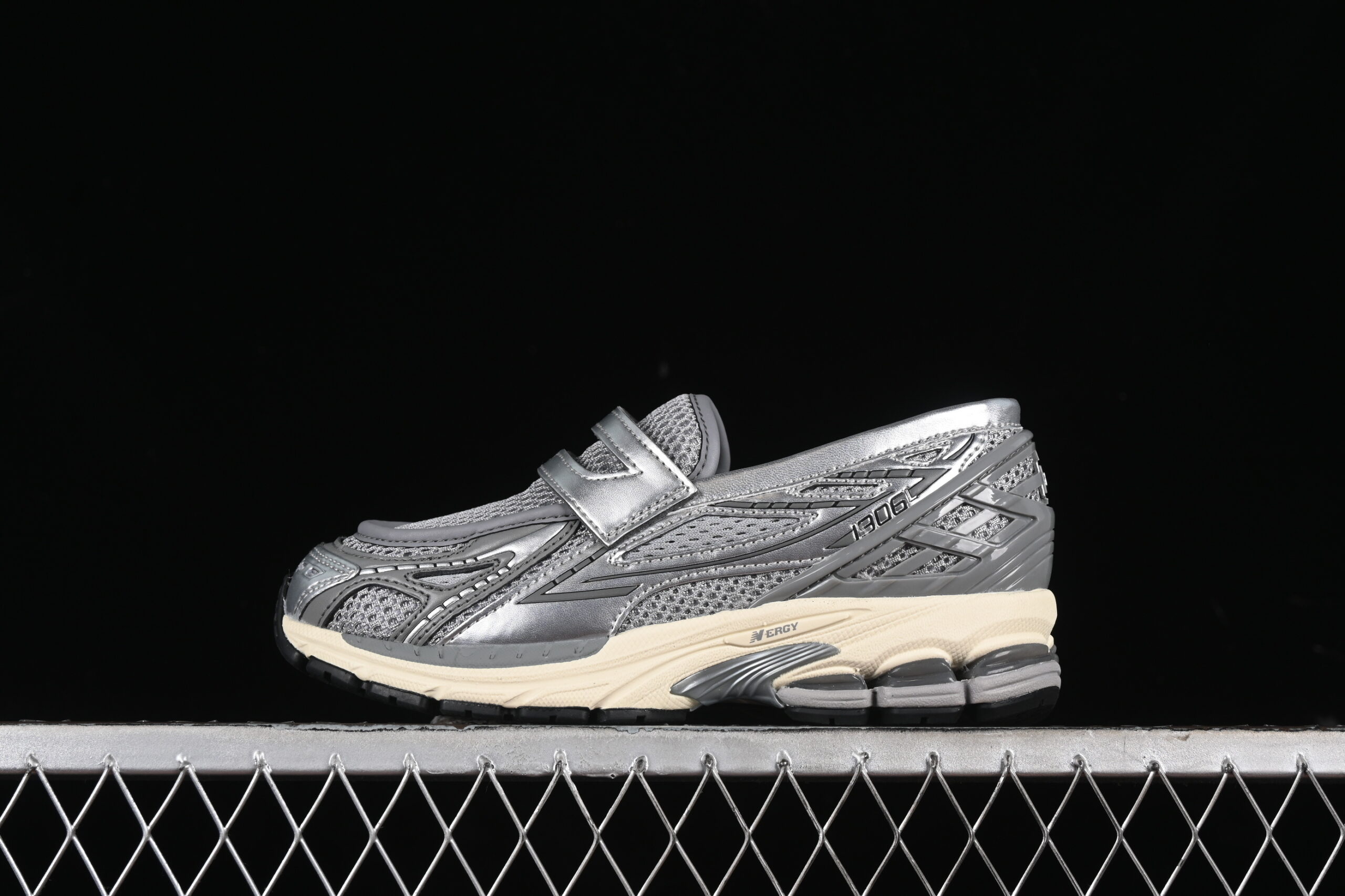 New Balance 1906 Series Casual Shoes U1906LAE