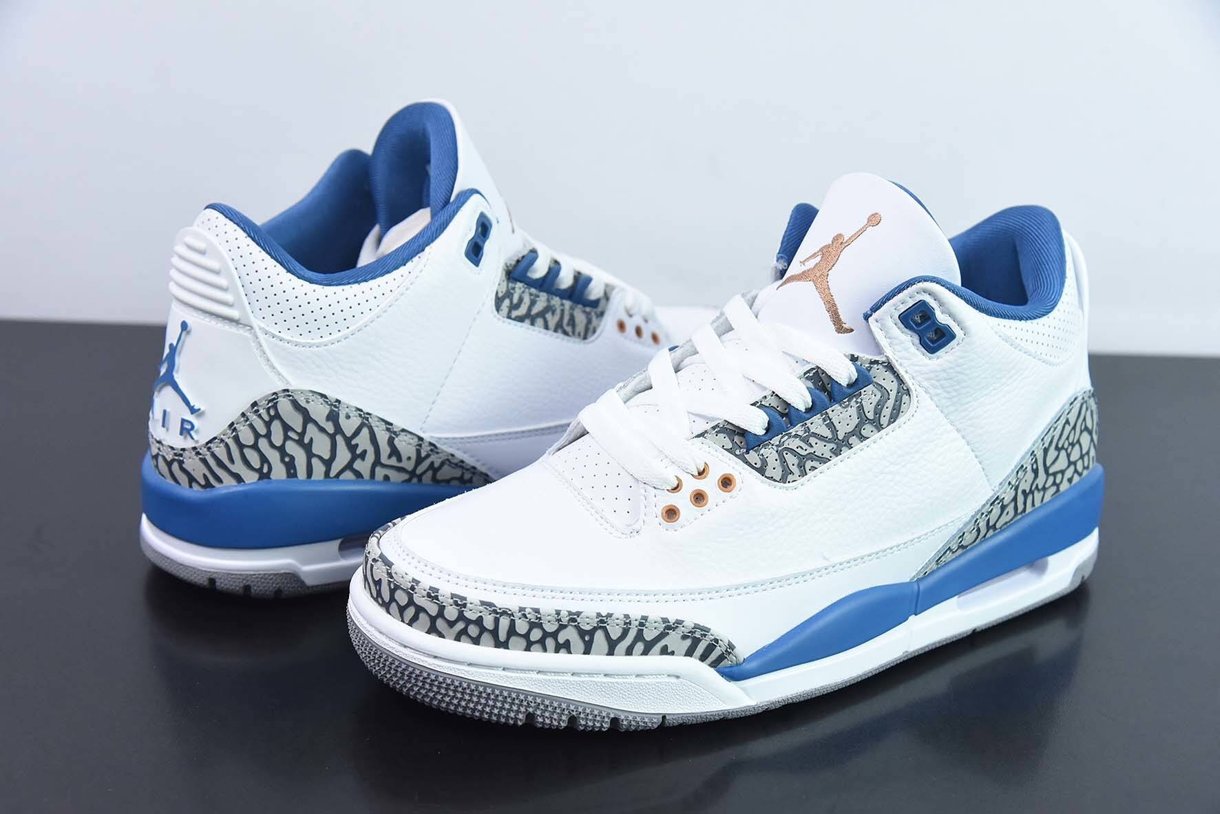 QDD51168543 AJ 3 Retro "White and True Blue" Wear Resistant Retro Basketball Shoes White Blue CT8532-148