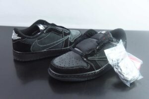 BLN75160145 Travis Scott x Nike Air Jordan 1 Black Reverse Swoosh DM7866 001