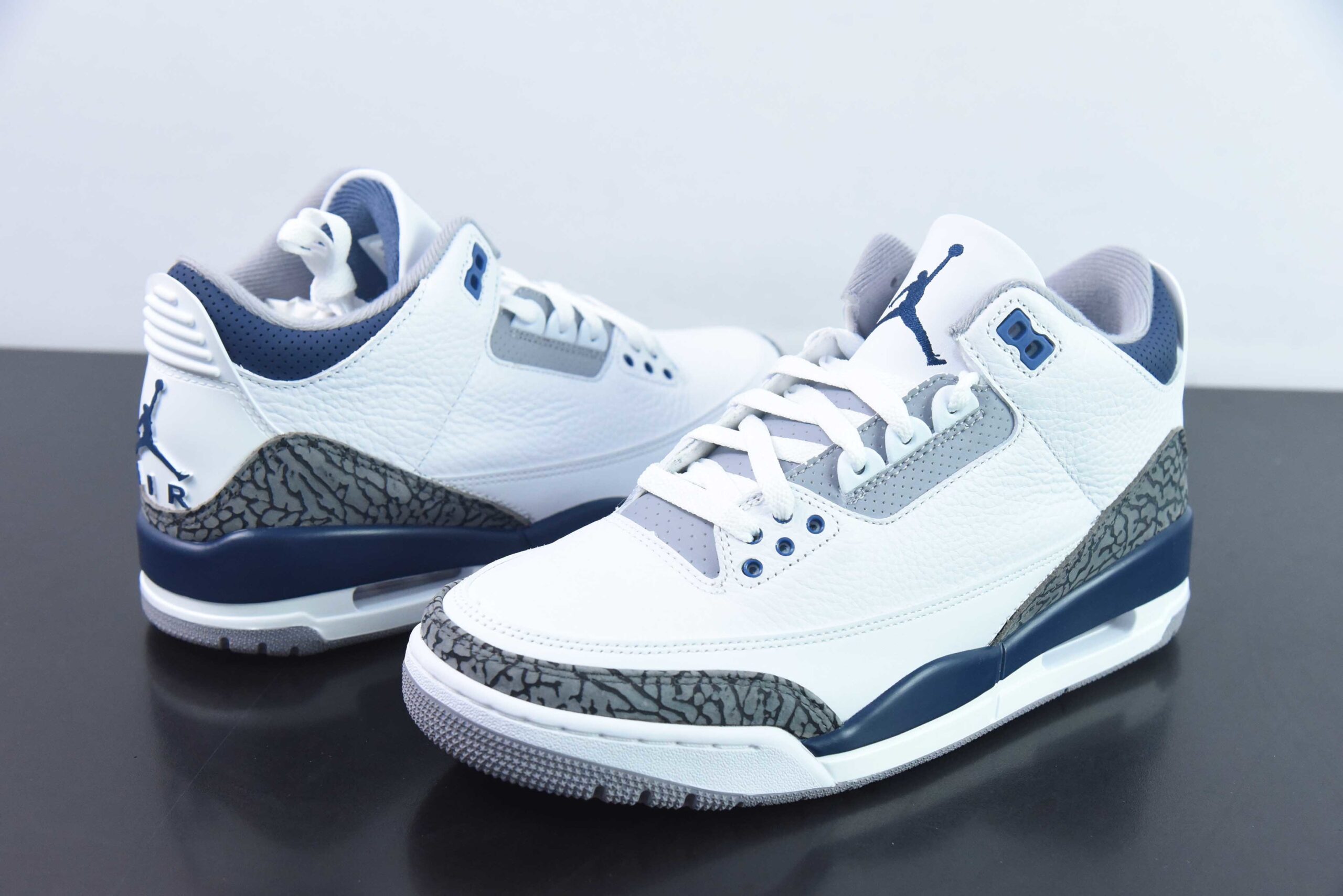 QHFU50567769 AJ3 Retro "Midnight Navy" AJ3 3 Blue Colorway CT8532-140