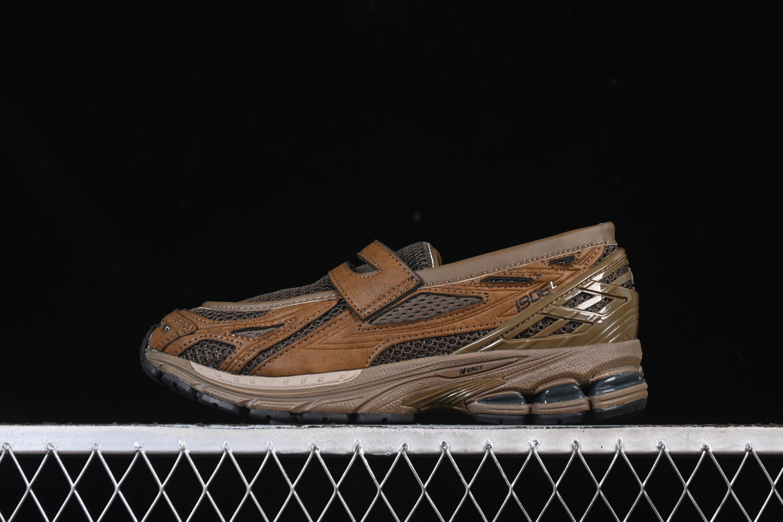 New Balance 1906 Series Casual Shoes U1906LNV