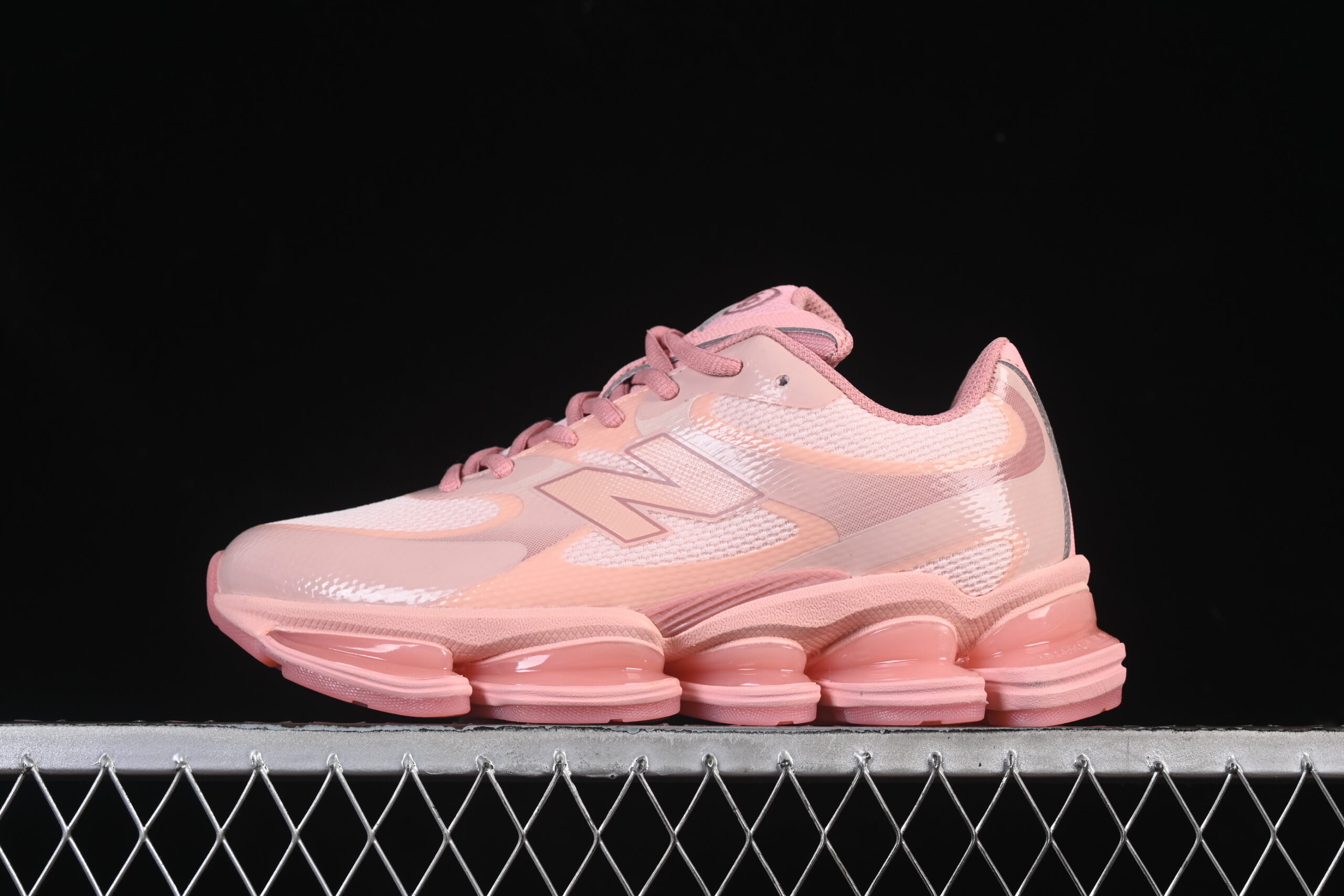 New Balance 2000 Series Retro Casual Sports Running Shoes U2000JG
