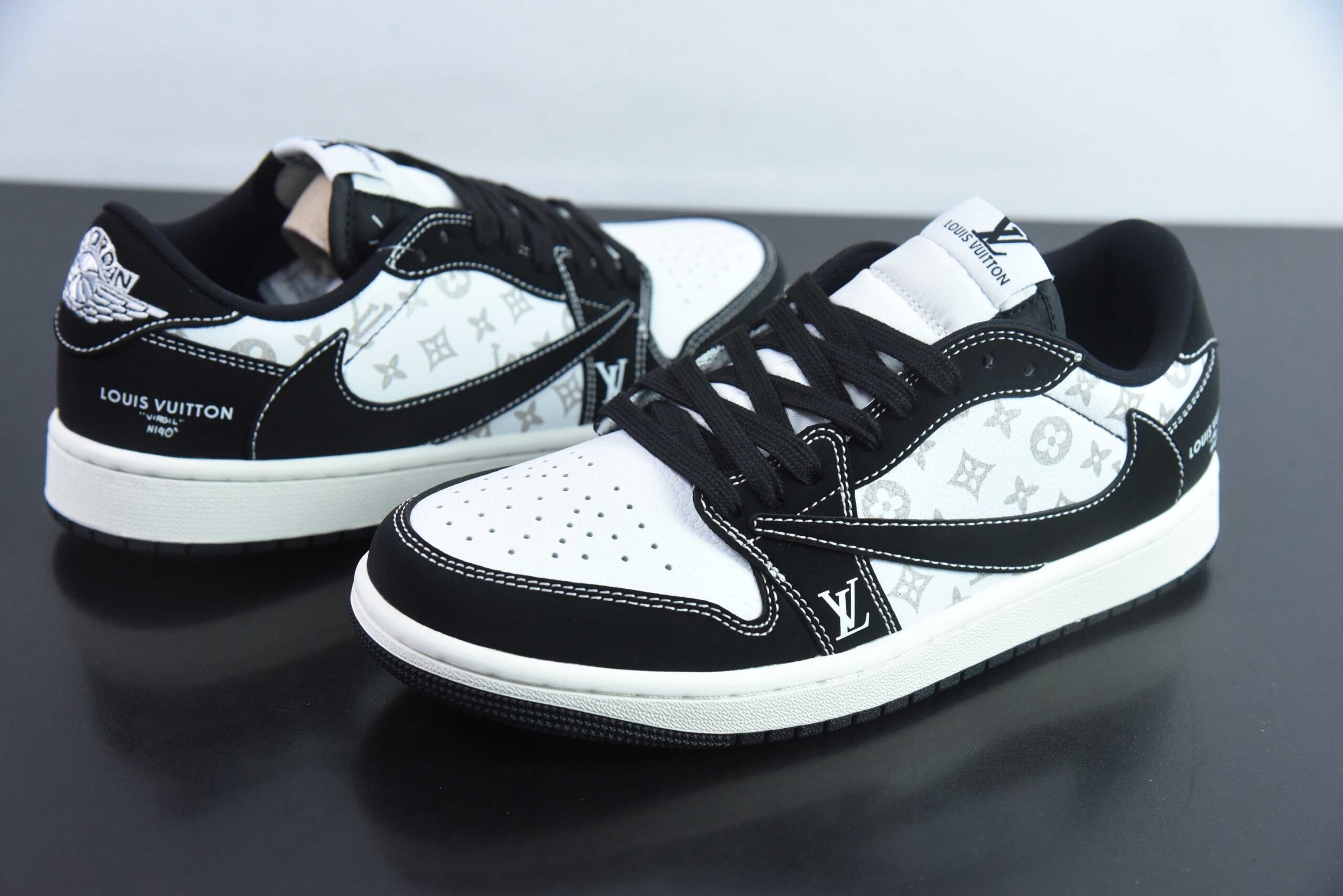 CAJT43720930 TS x Nike Air Jordan 1 x One Version Black White Reverse Swoosh LX1988 200