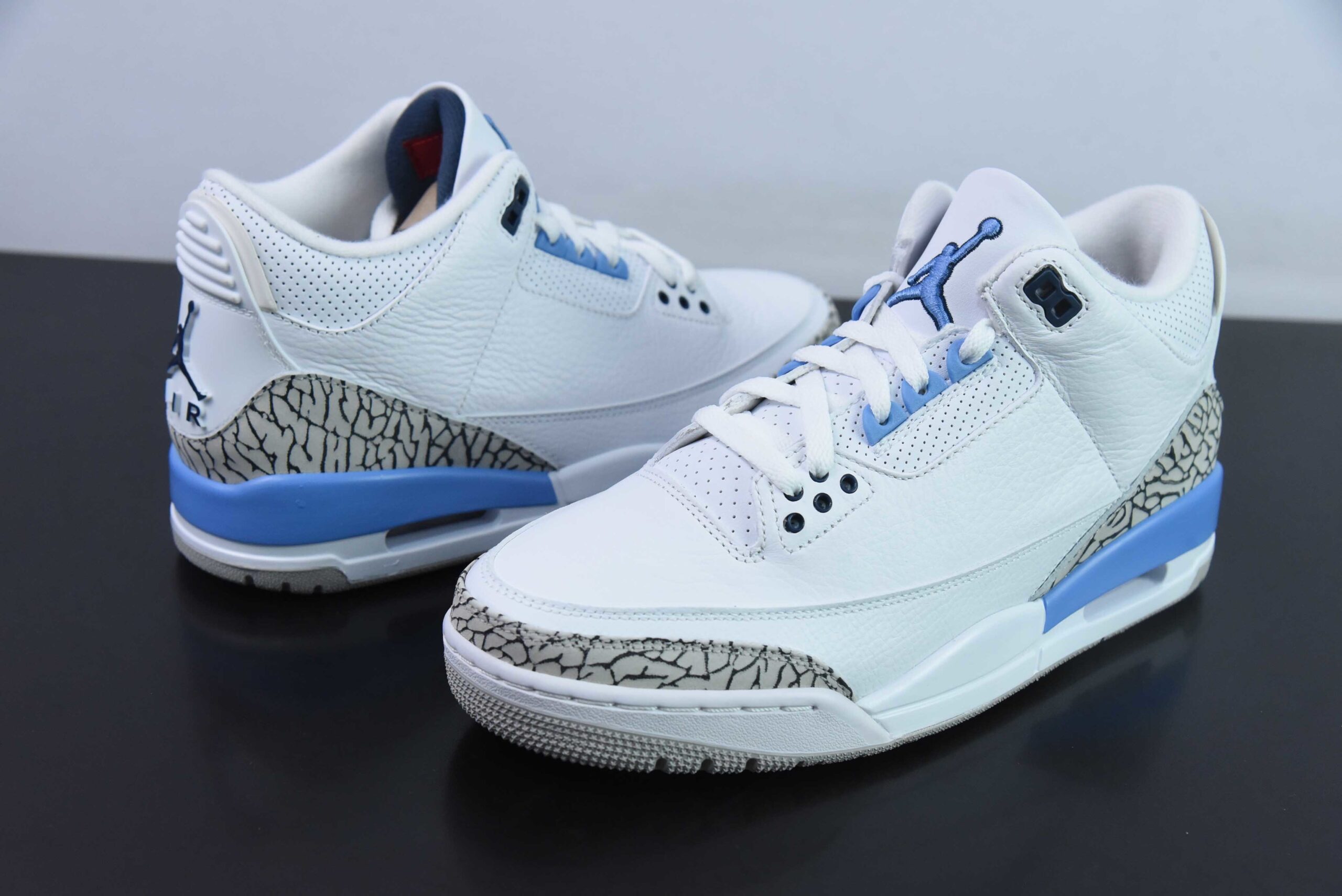 UIW91787650 Nike AJ3 Blue White Blue UNC PE CT8532-104
