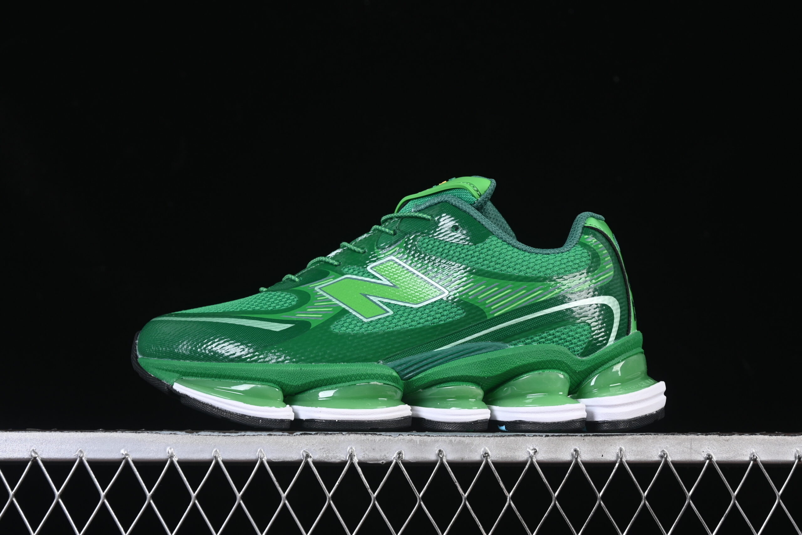 New Balance 2000 Series Retro Casual Sports Running Shoes U2000WGJ