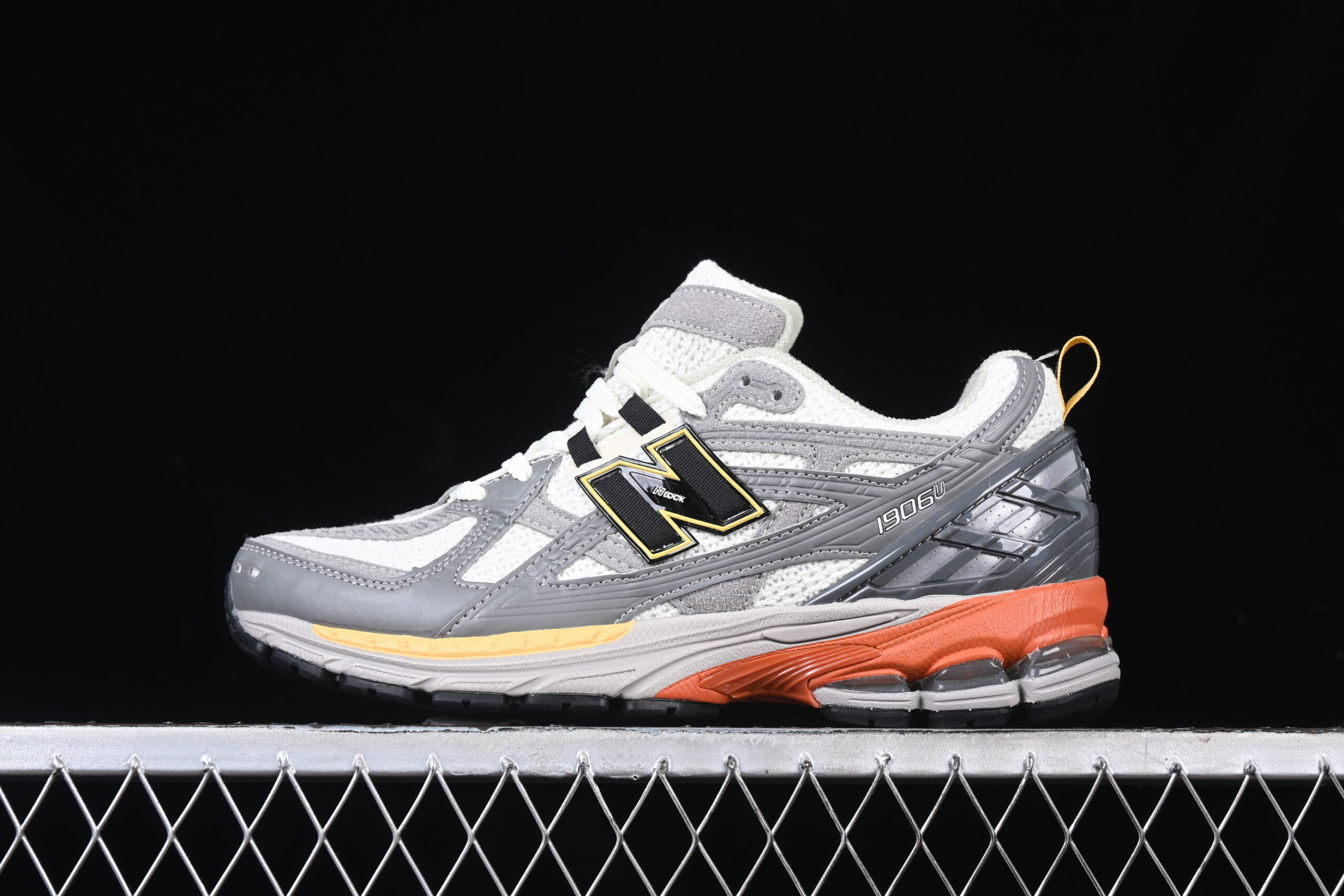 New Balance 1906 Series Retro Casual Sports Running Shoes M1906NG1