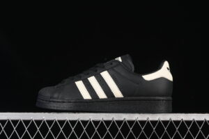 Avavav x Adidas Superstar "Superfinger" JP7141 Collaboration Superfinger Superstar Casual Skate Shoes
