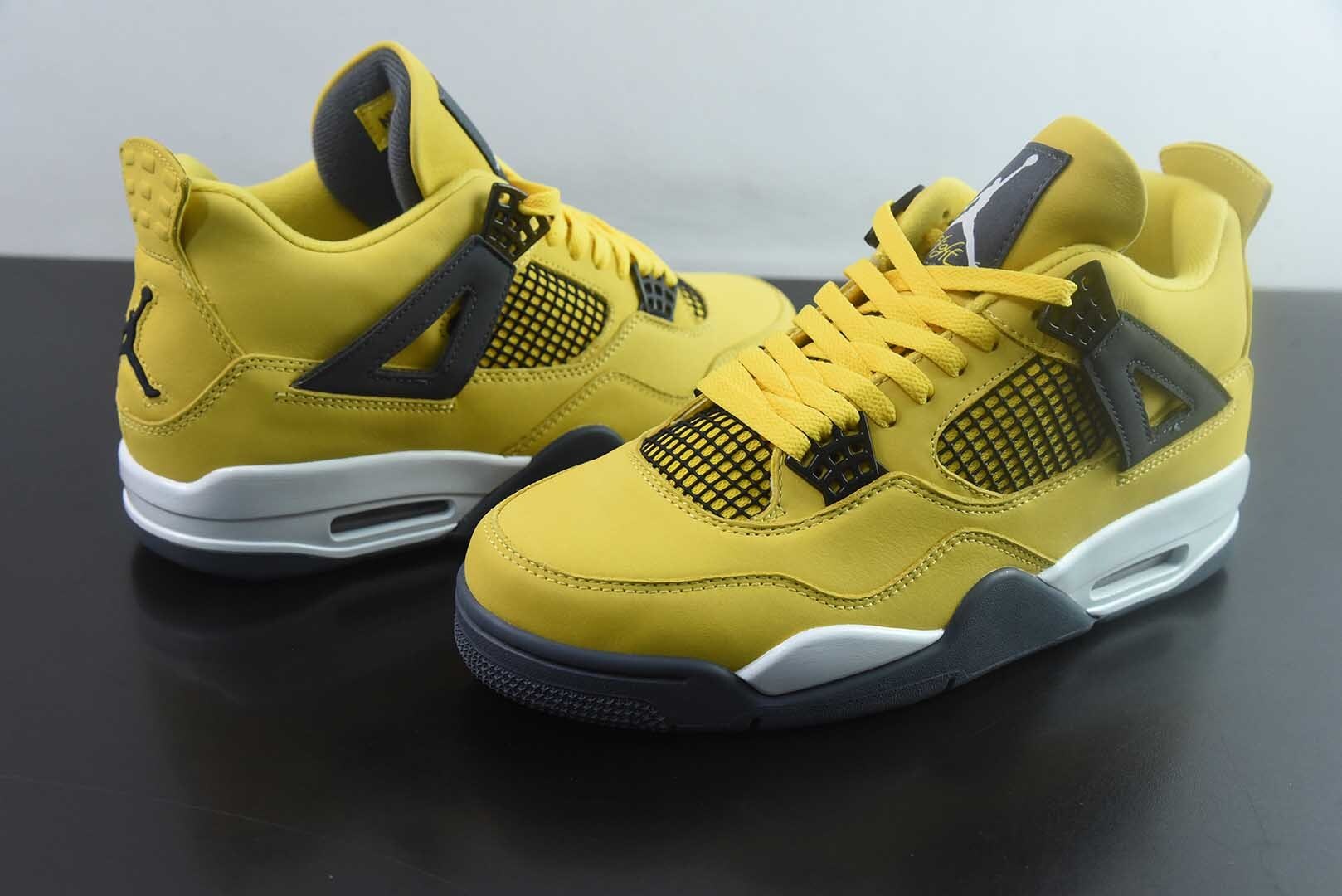 L00H6 AJ4 Retro LightningAJ4 Yellow CT8527-700