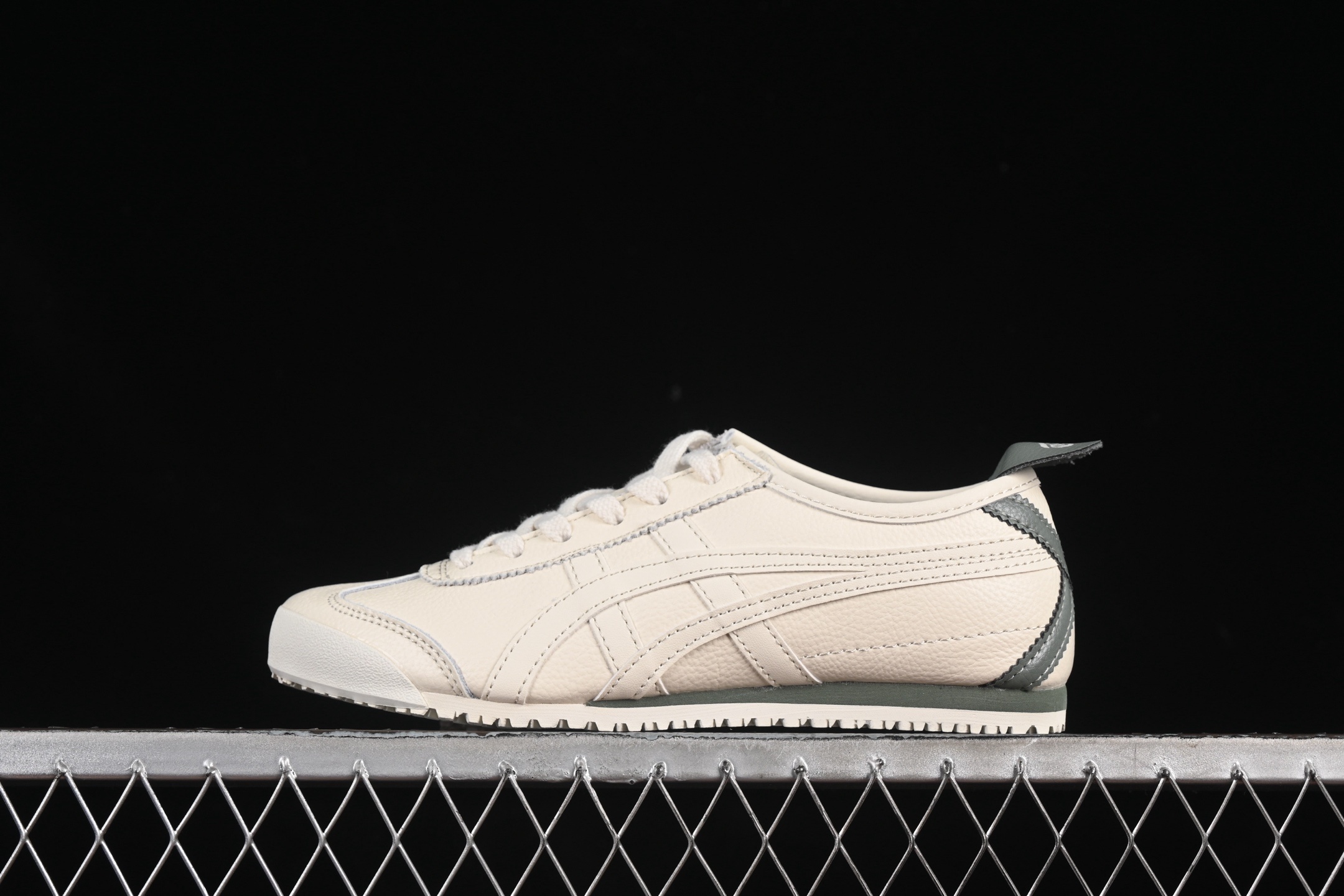 Asics OnitsukaTiger Mexico 66 1183b781-103