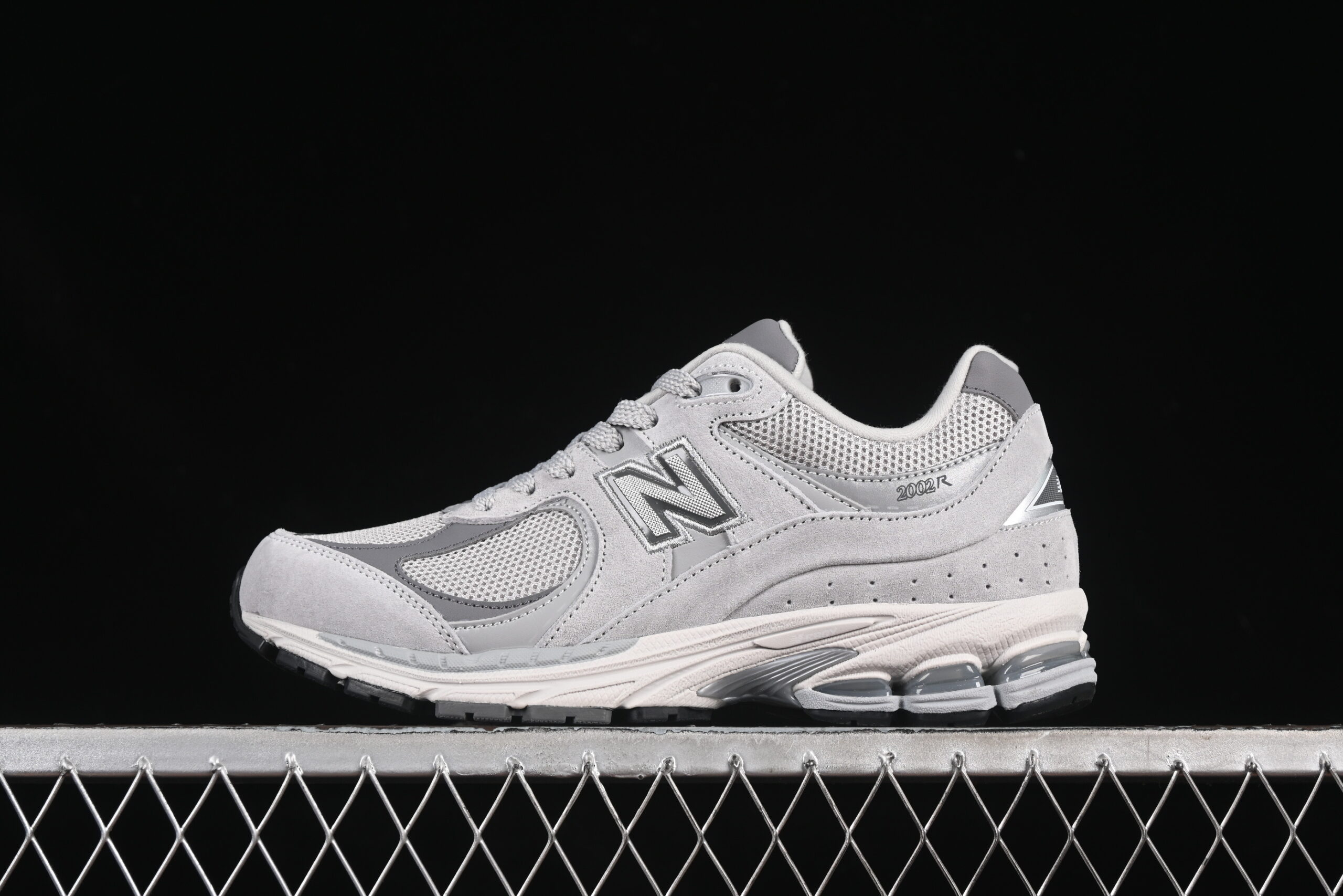 X Version New Balance 2002 Series Retro Casual Running Shoes ML2002R0