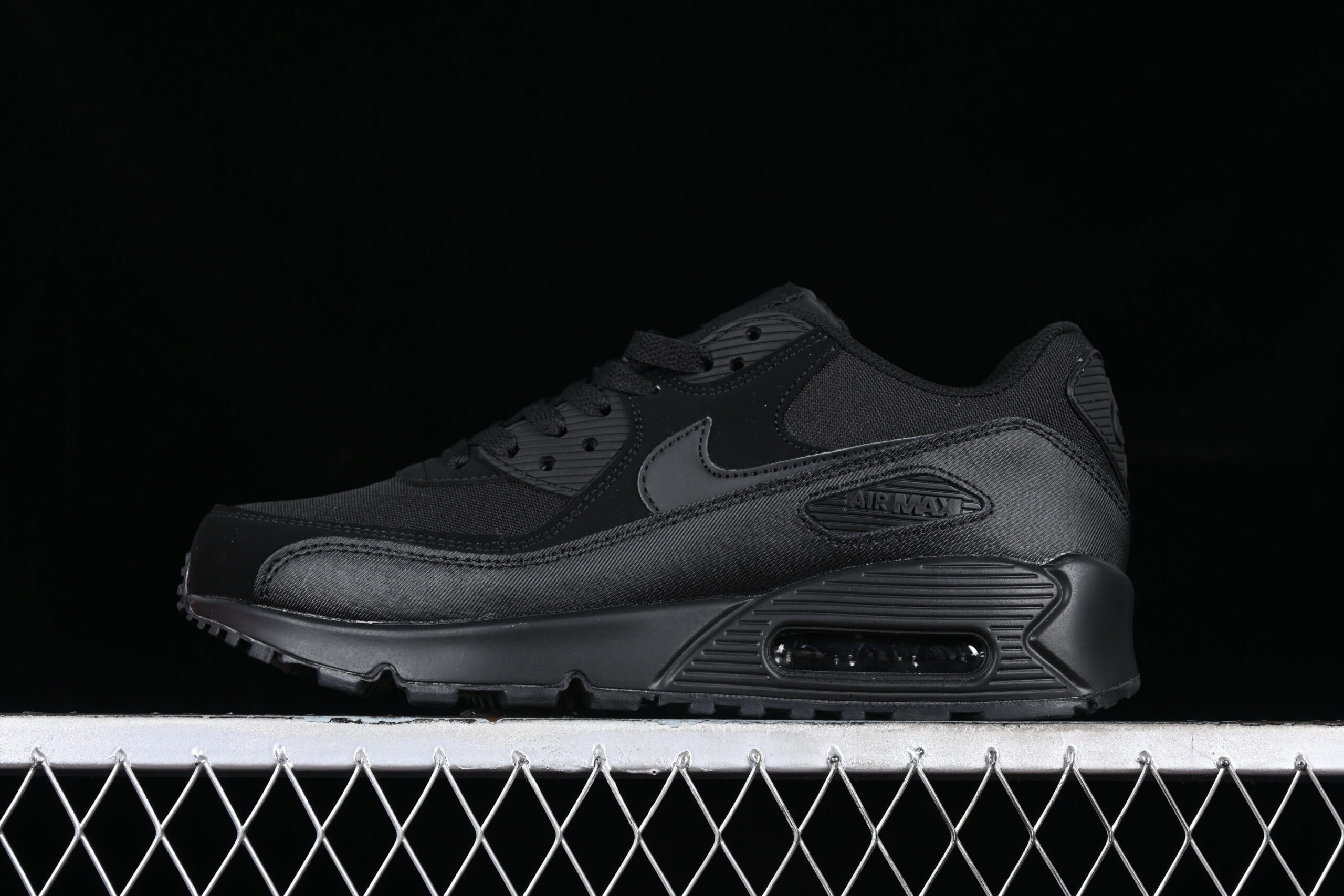 Nike Air Max 90 Nike Retro Running Shoes 537384-090