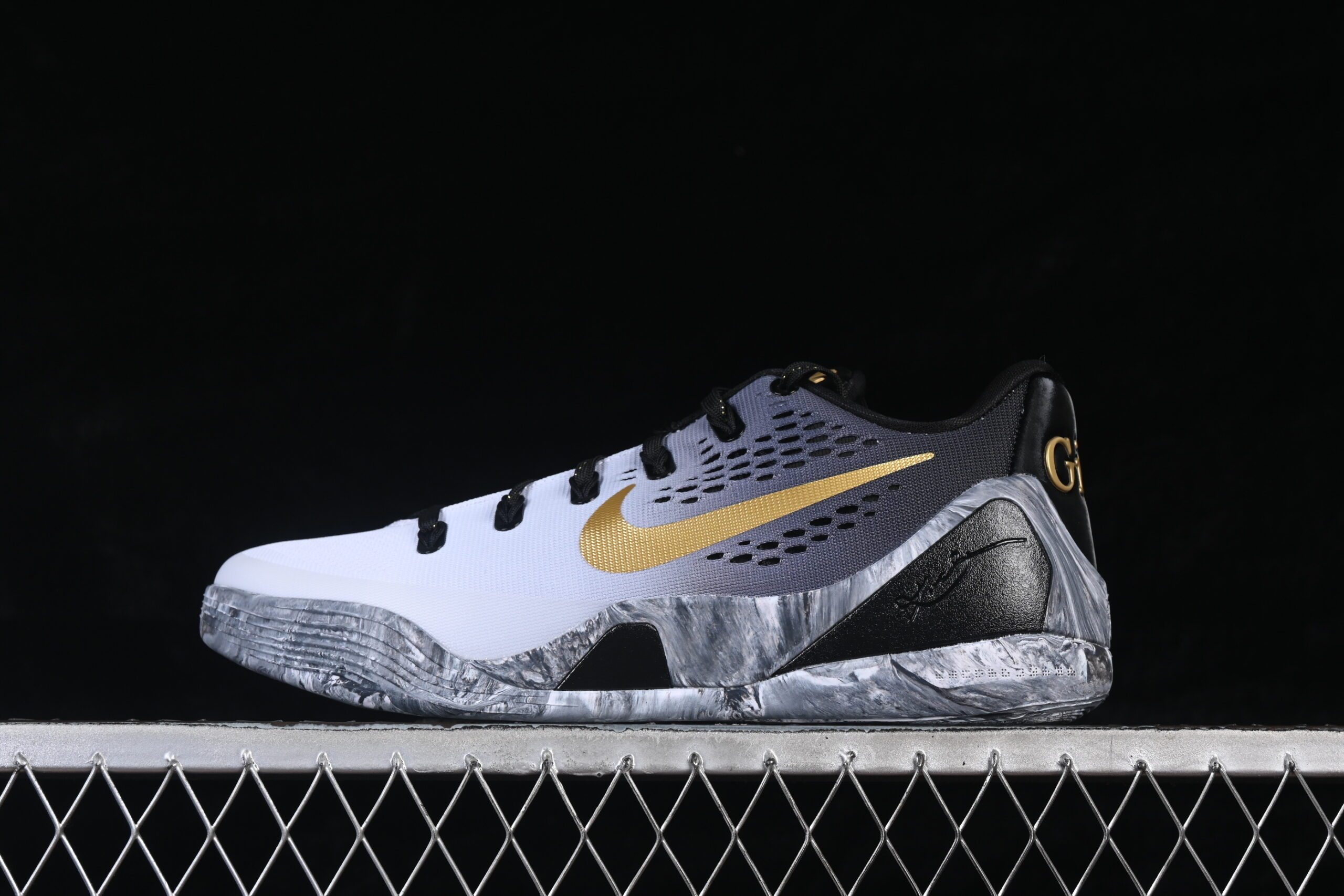 Version Nike Kobe 9 Stitches Low 9 Basketball Shoes FZ7333-002