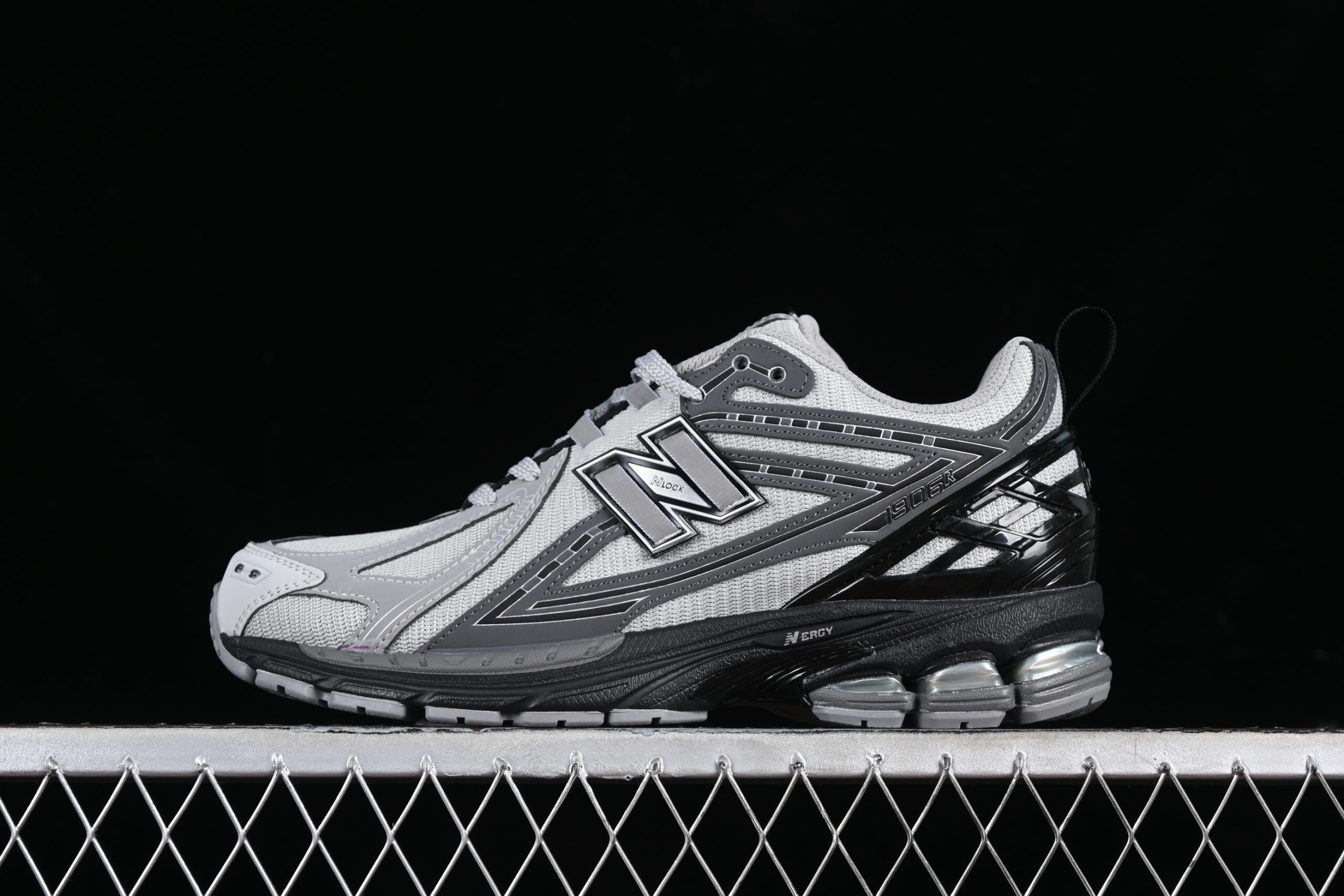 New Balance 1906 Series Retro Casual Sports Running Shoes M1906RHA