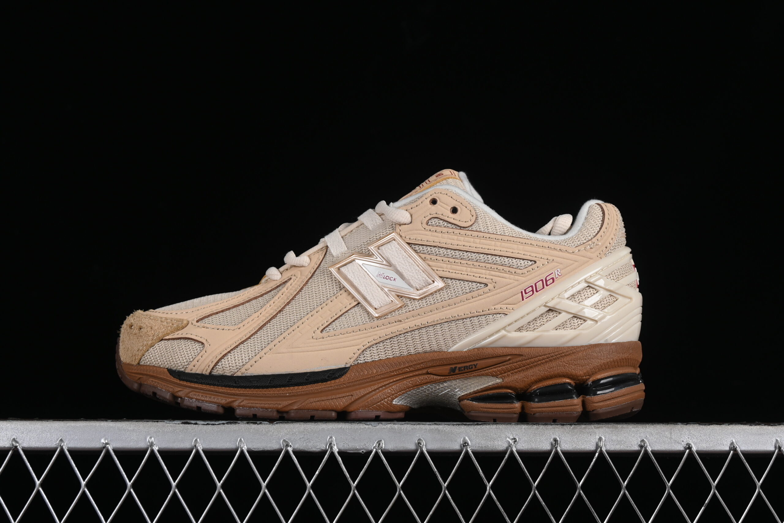 New Balance 1906 Series Retro Casual Sports Running Shoes M1906RRE
