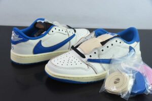 DHFY50567769 Travis Scott x Nike Air Jordan 1 OG SP Collaboration Reverse Swoosh Low Top White Blue DM7866 104