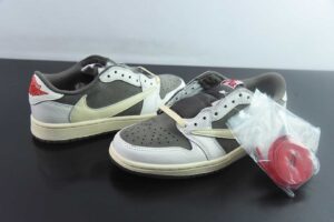 DLI95113248 Travis Scott x Air Jordan 1 Low Top Basketball Shoes White Brown Reverse Swoosh 3.0 DM7866-162