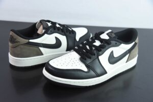DQYV23118349 DT Nike Air Jordan 1 Retro Low OG Low Top Black Brown CZ0790-102