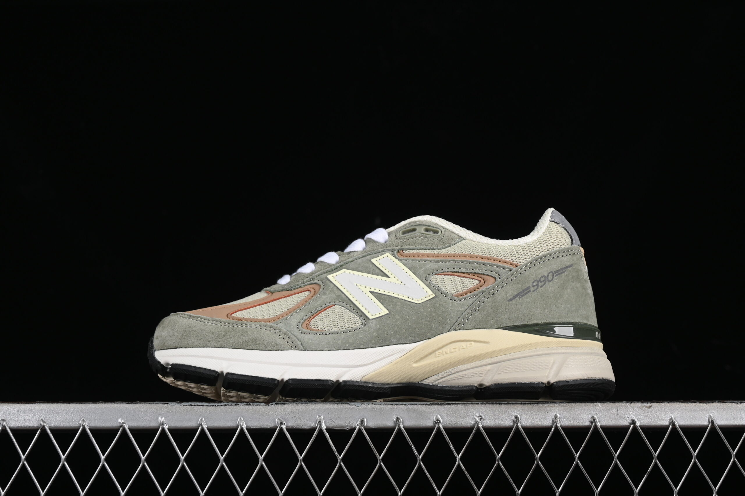 Company Level New Balance NB990 Series Retro Casual Running Shoes M990GT4