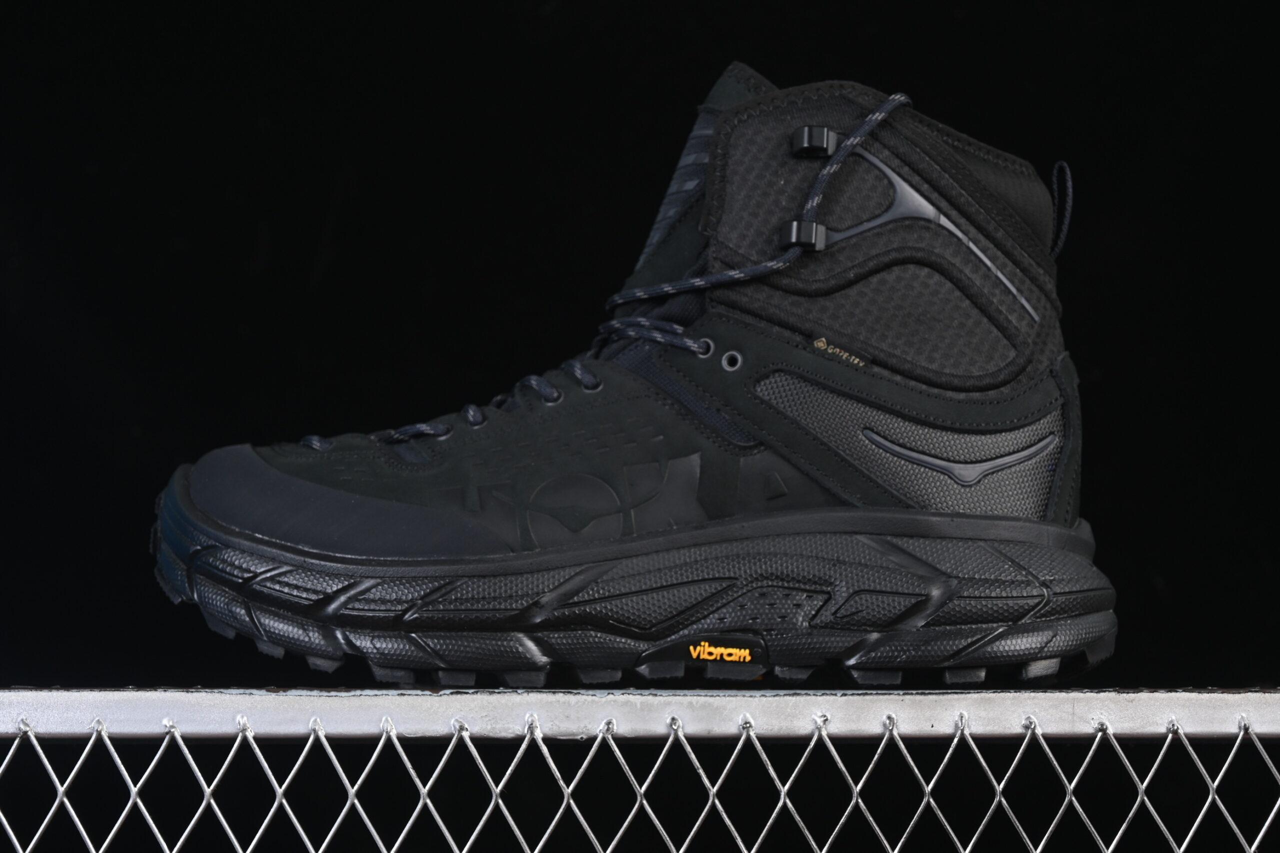 HOKA ONE ONE Tor Ultra Hi Wear Resistant High Top 1129958 BBLC