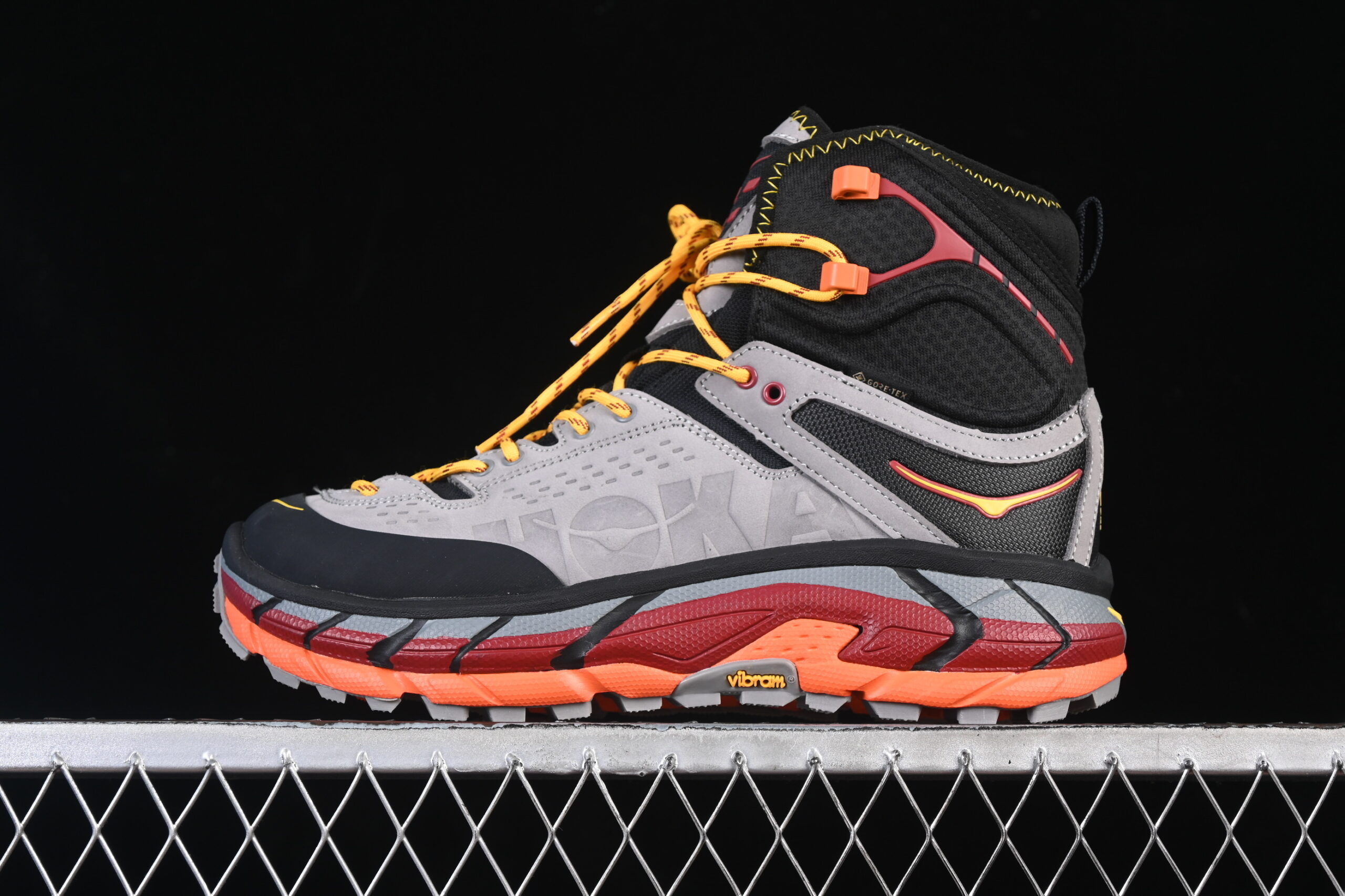 HOKA ONE ONE Tor Ultra Hi Wear Resistant High Top 1129958 BCPPP