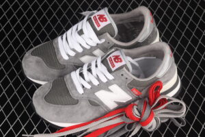 Company Level New Balance NB990 Series Retro Casual Running Shoes M990VS1
