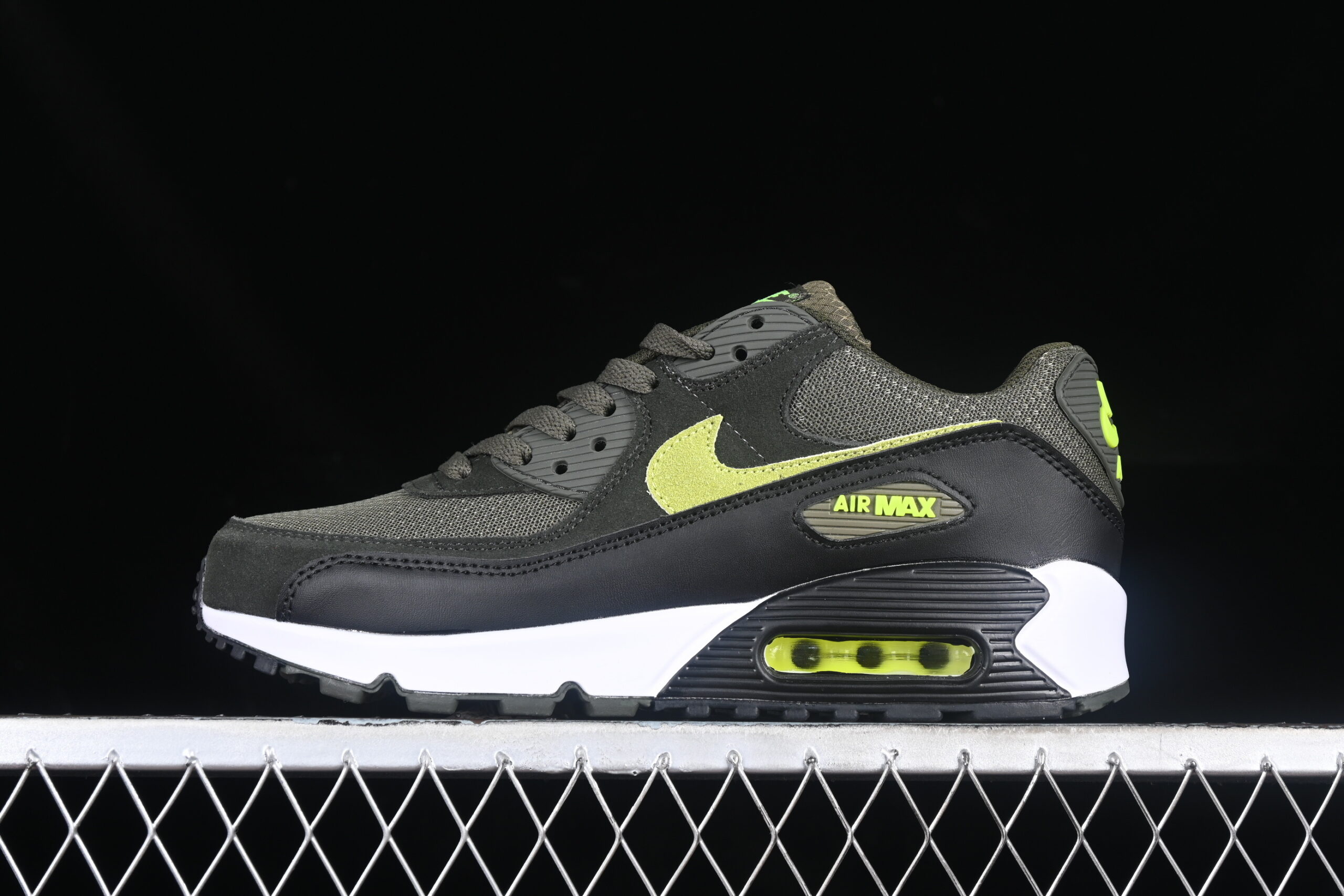 Nike Air Max 90 Nike Retro Running Shoes DQ4071-200