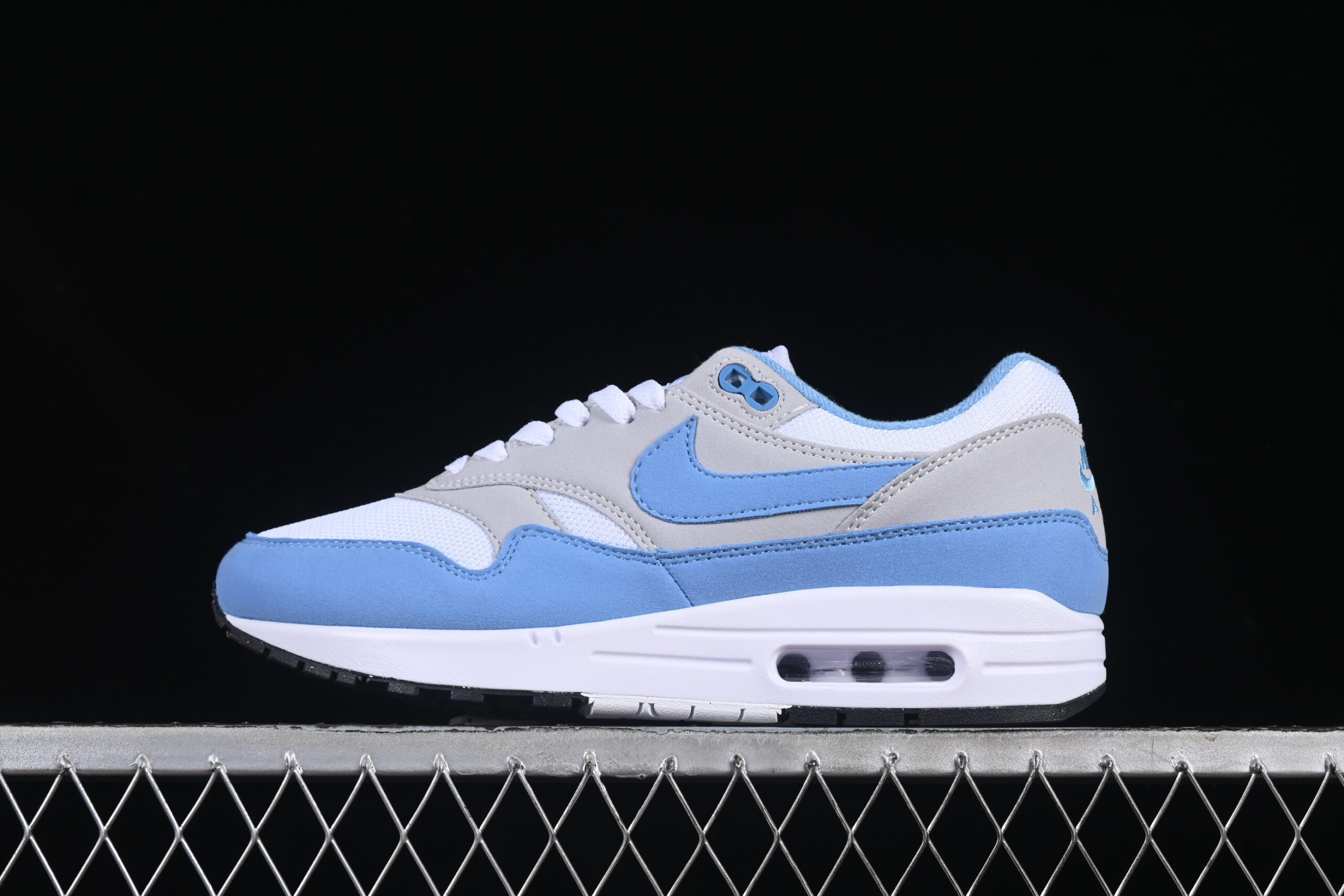 Nike Air Max 1 Nike Retro Running Shoes FD9082-103